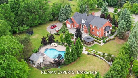 27 Theresa Circle Vaughan ON L0J 1C0