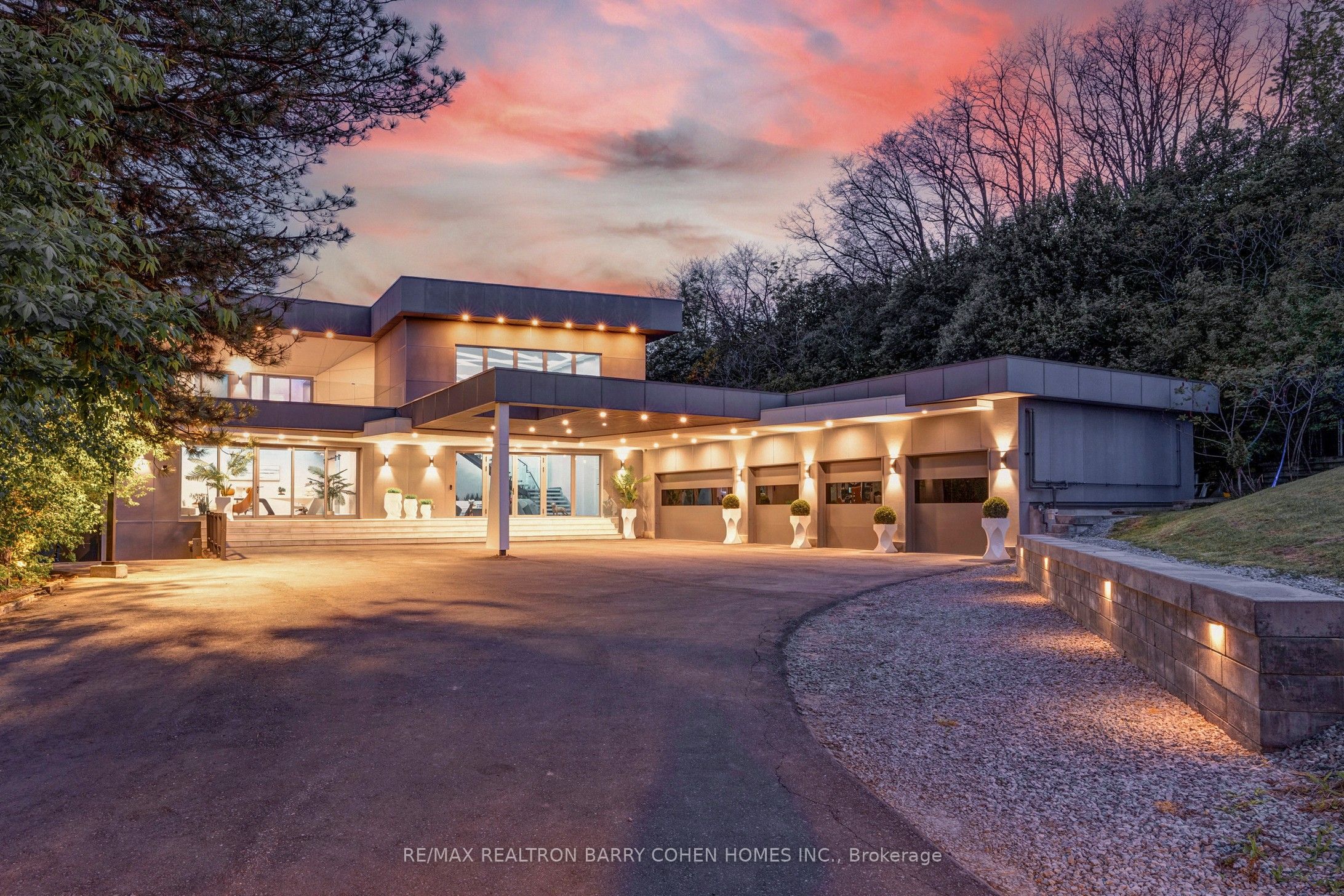 23 Hunters Glen Road