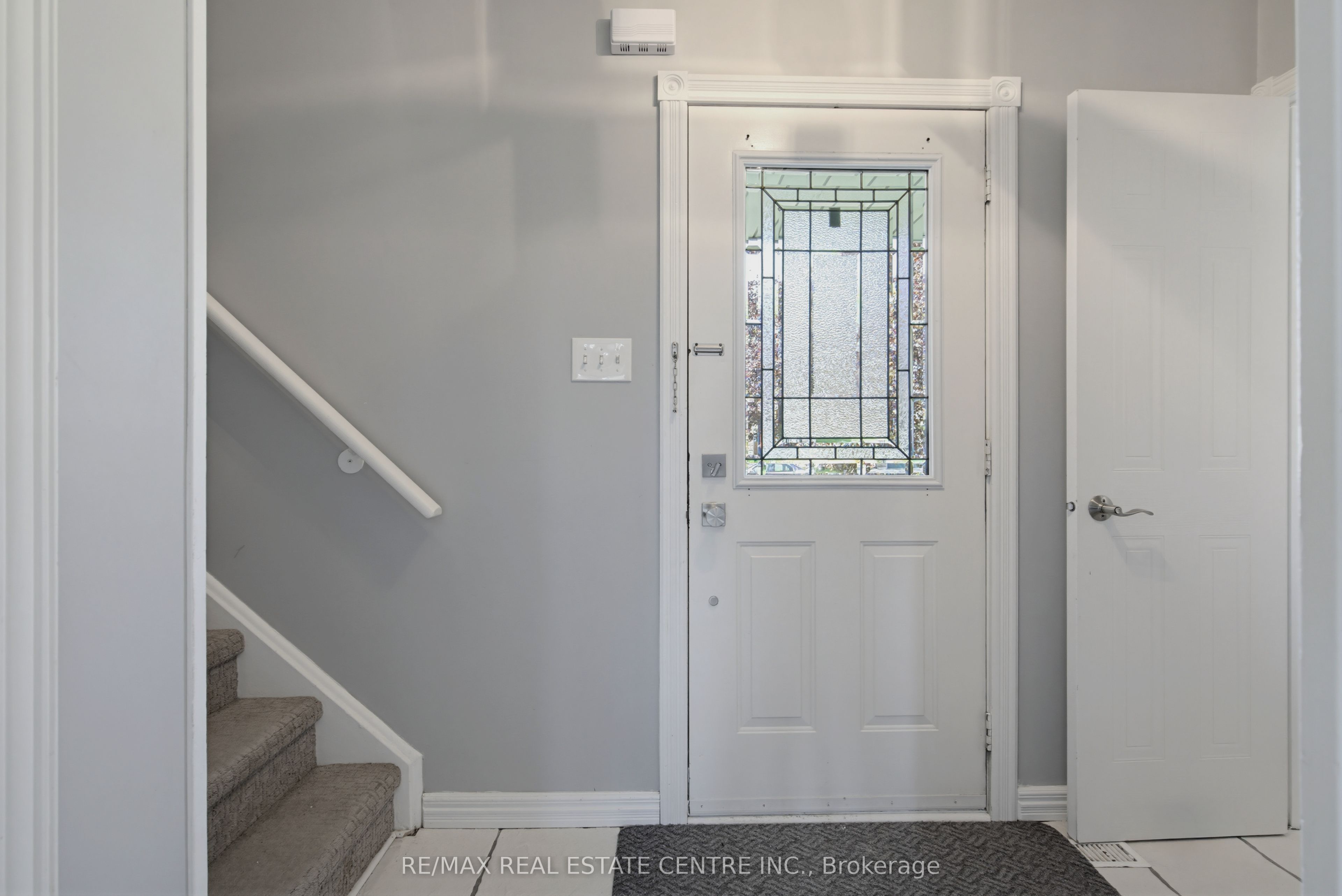 164 Courtney Crescent
