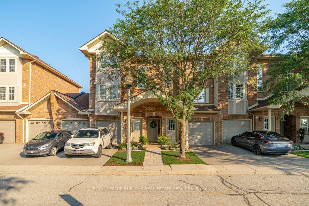 4045 Upper Middle Road 25