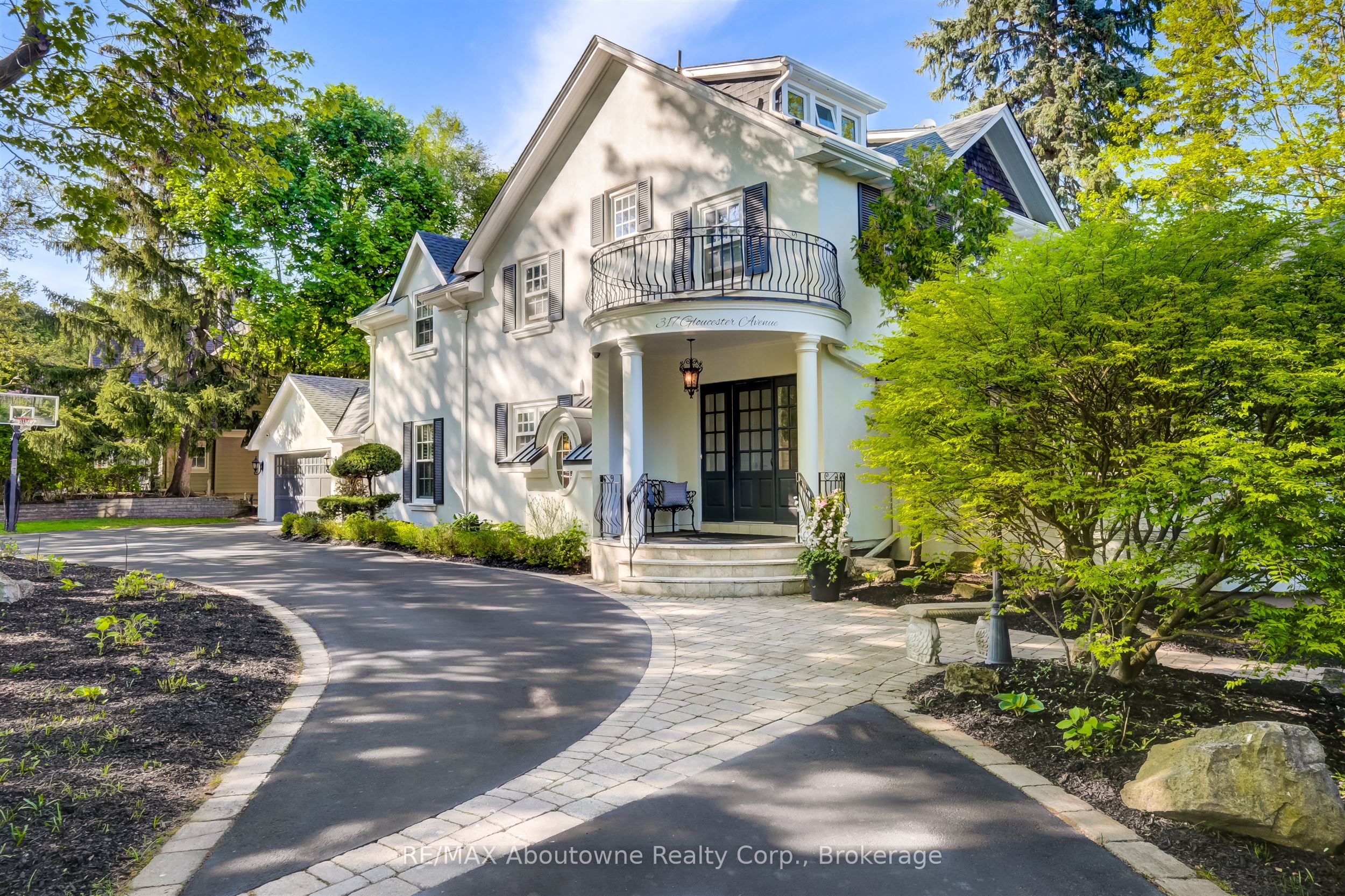 317 Gloucester Avenue