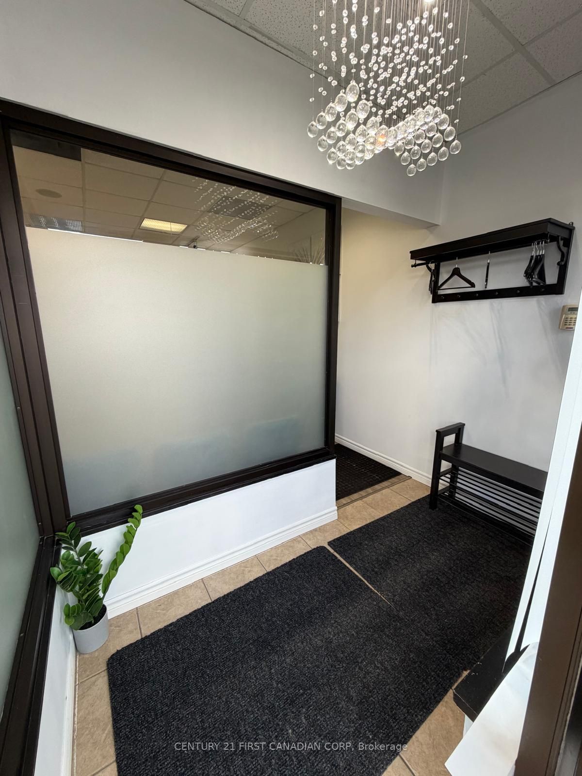 1775 Ernest Avenue S 4