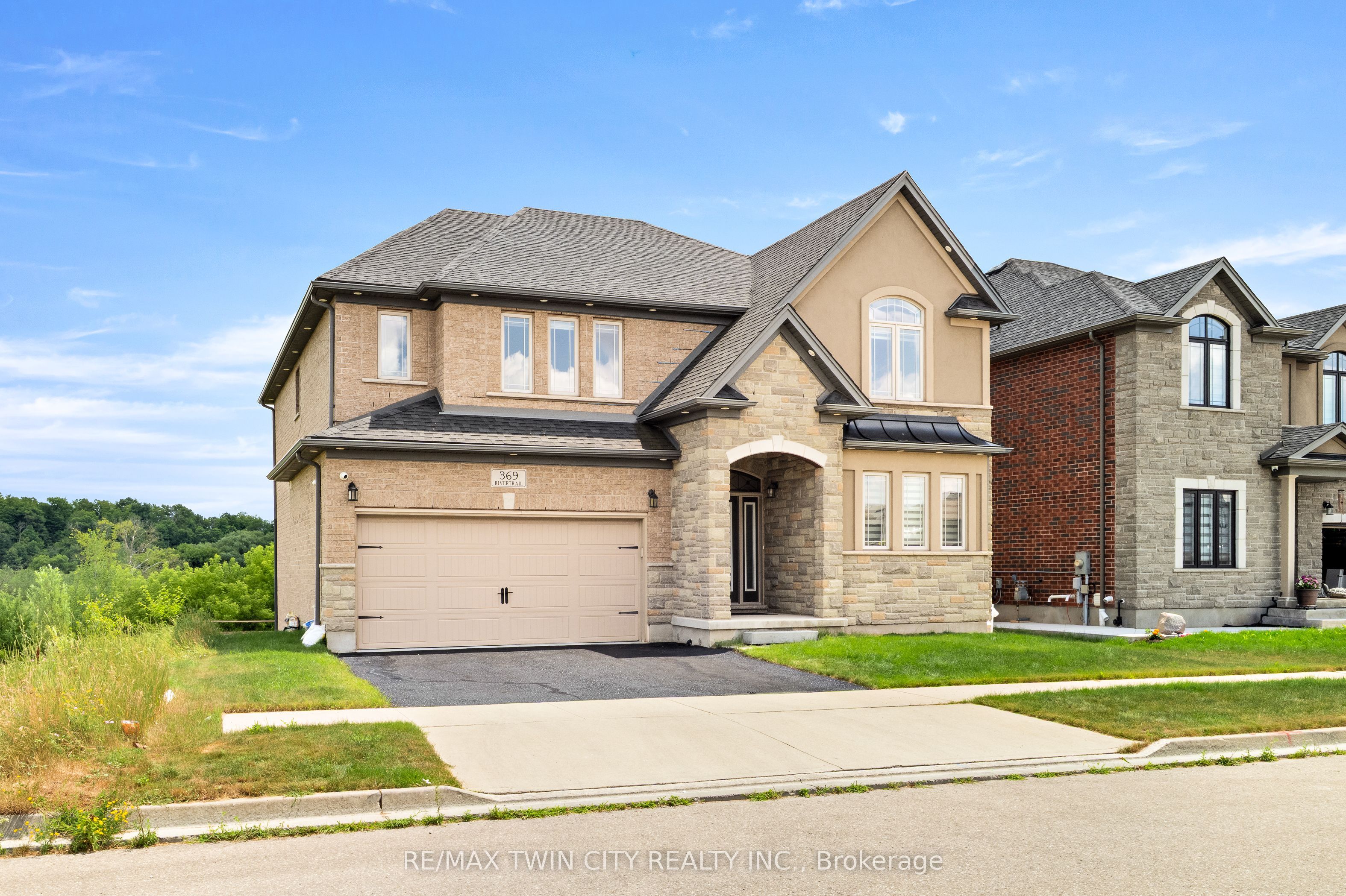 369 Rivertrail Avenue
