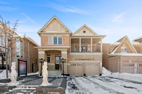 329 Windfield Farm Drive W Oshawa ON L1L 0M2