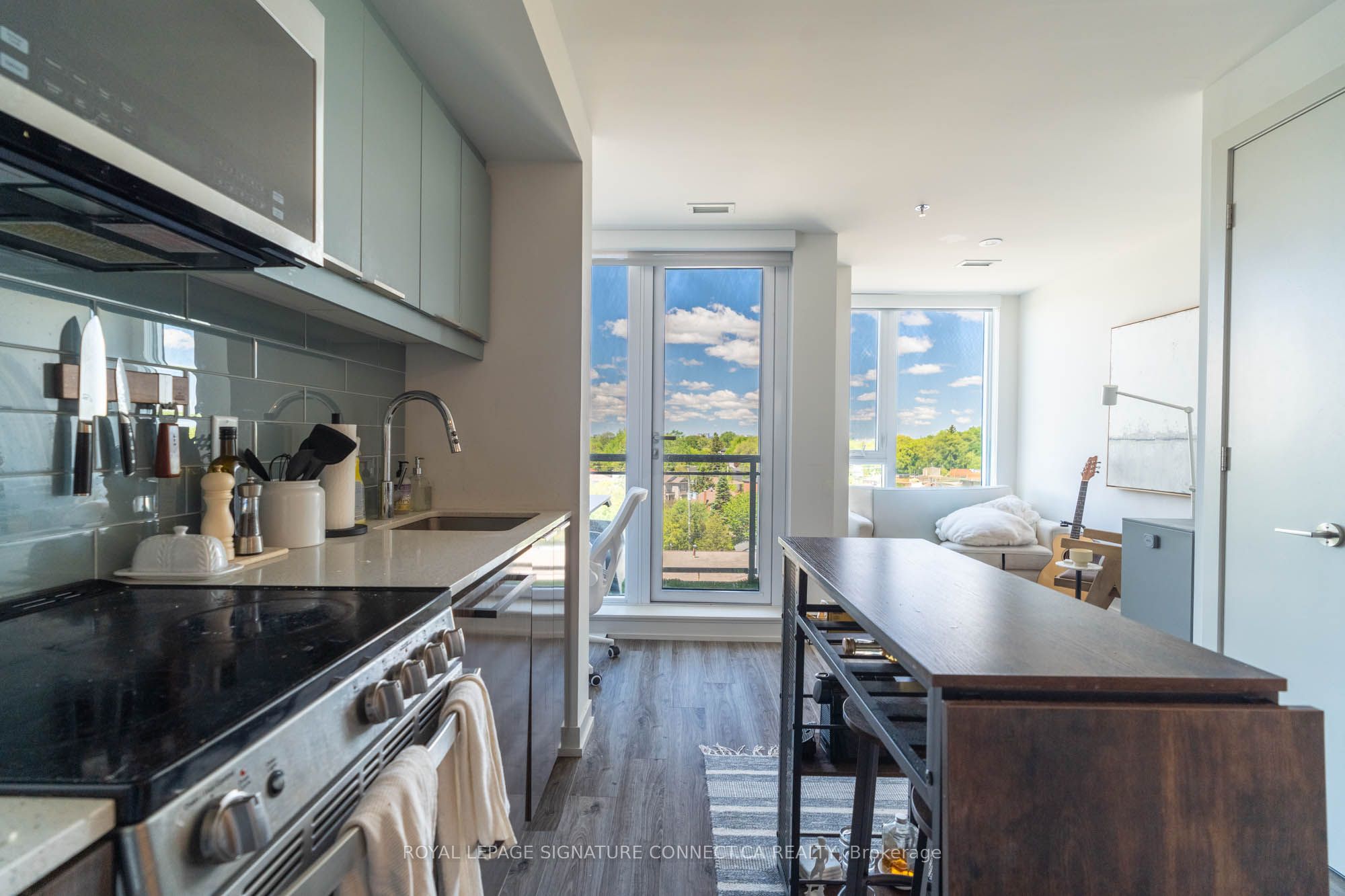 90 Glen Everest Road 706
