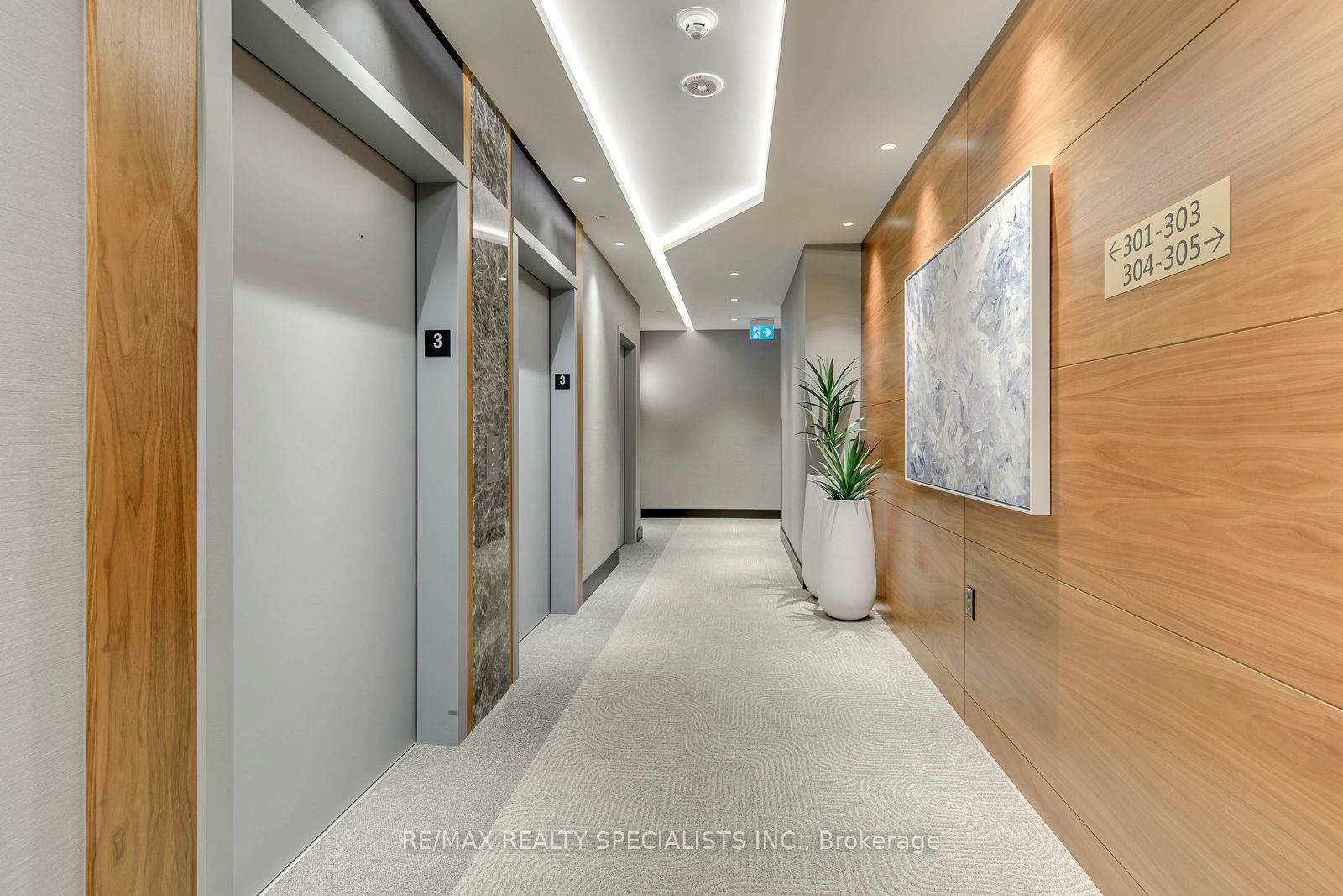 55 Port Street 304