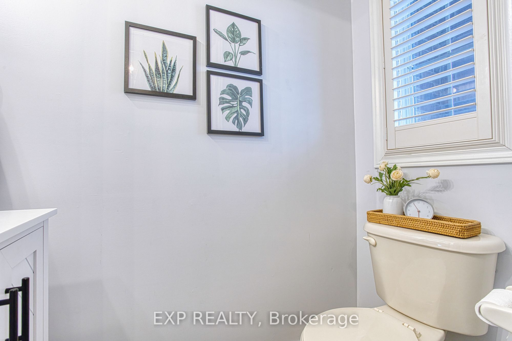 114 Marina Point Crescent