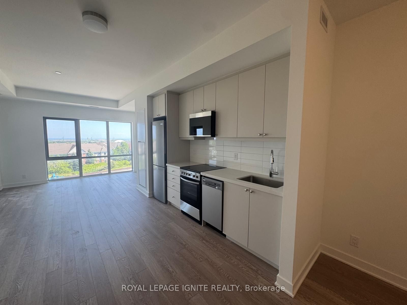 51 Clarington Boulevard 627