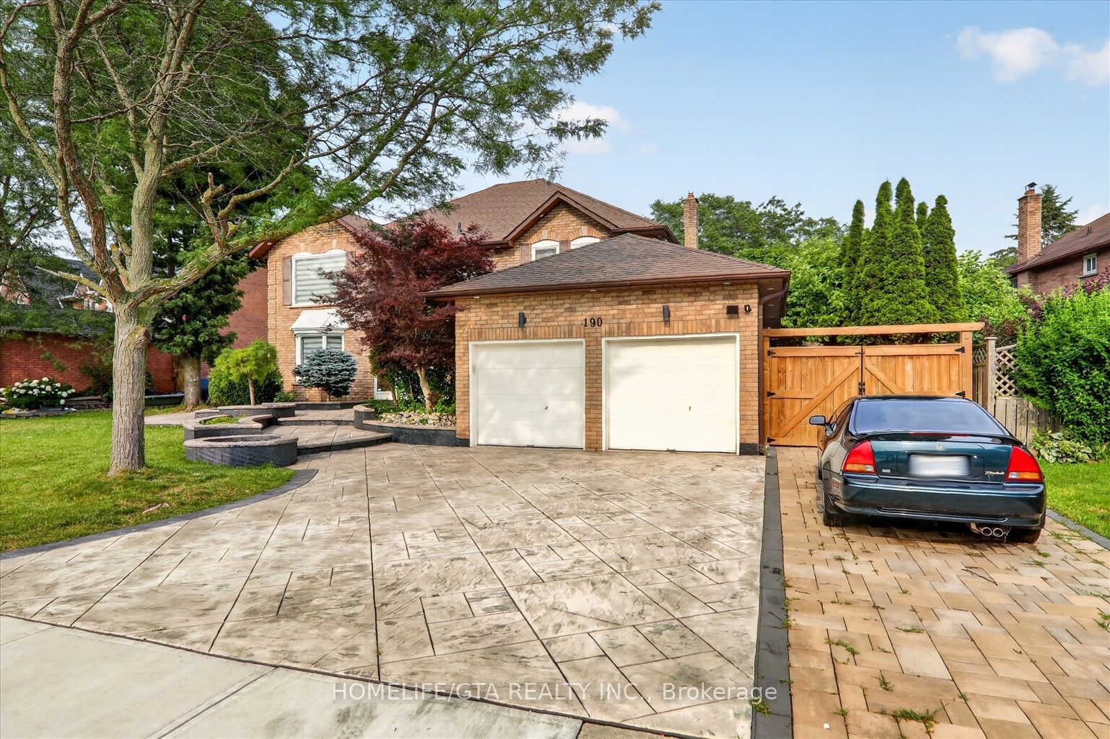 190 Lake Driveway N/A W
