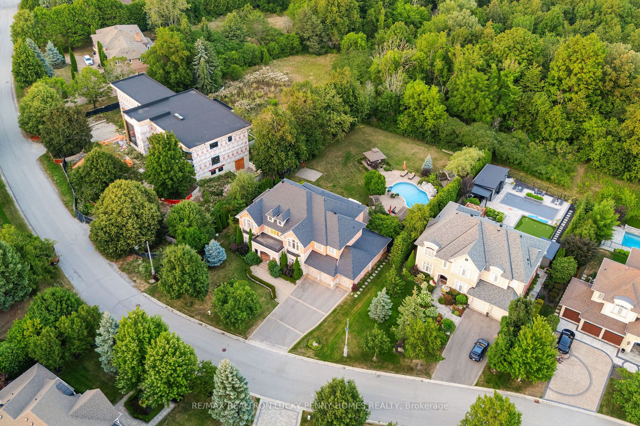 30 Bernadotte Drive