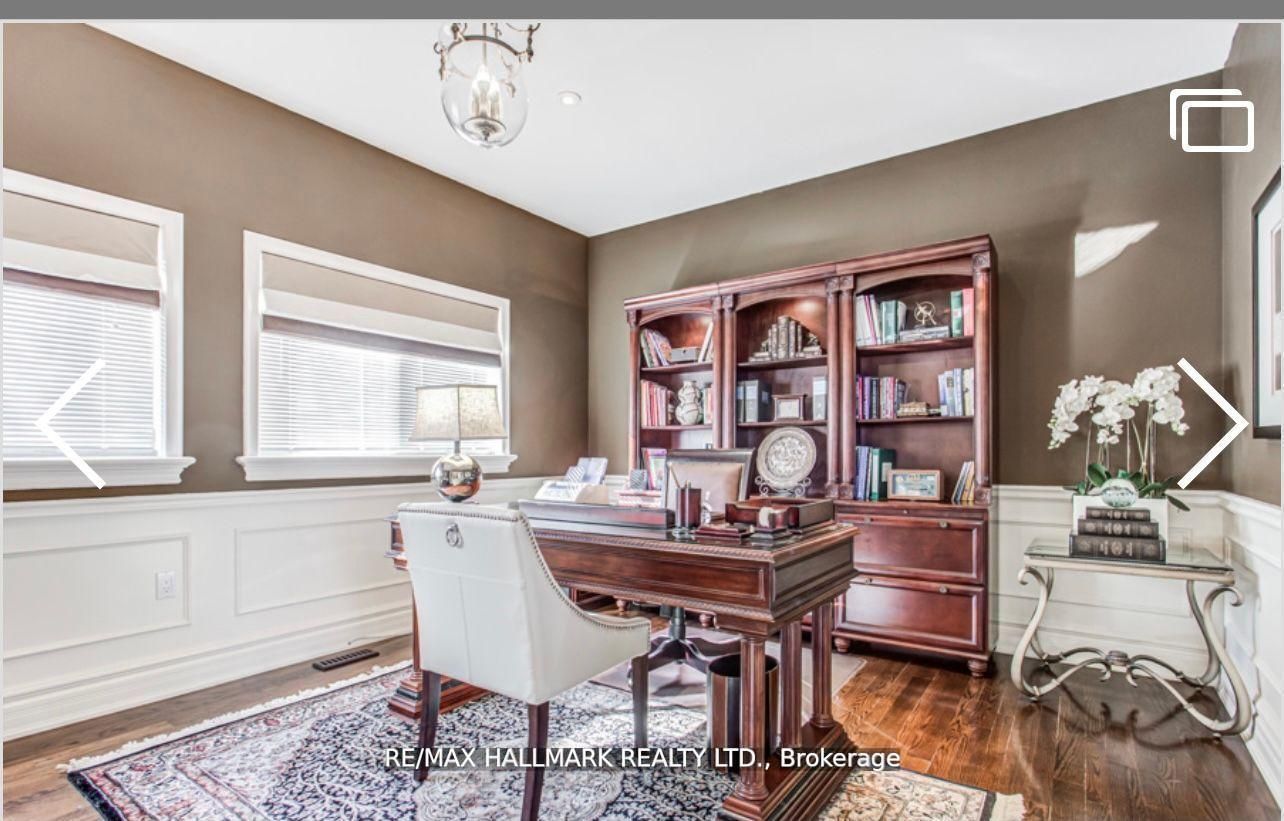 384 Kennedy Street W