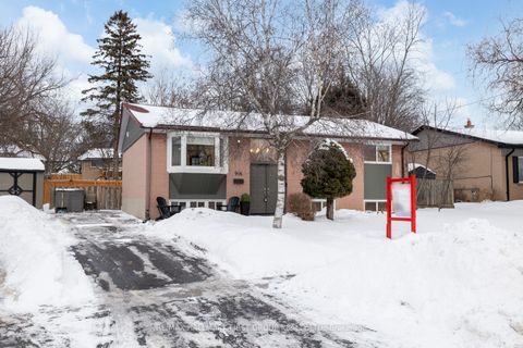 916 Greenwood Crescent Whitby ON L1N 1C8
