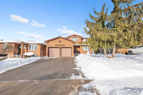 170 Amber Avenue Oshawa ON L1J 7V5