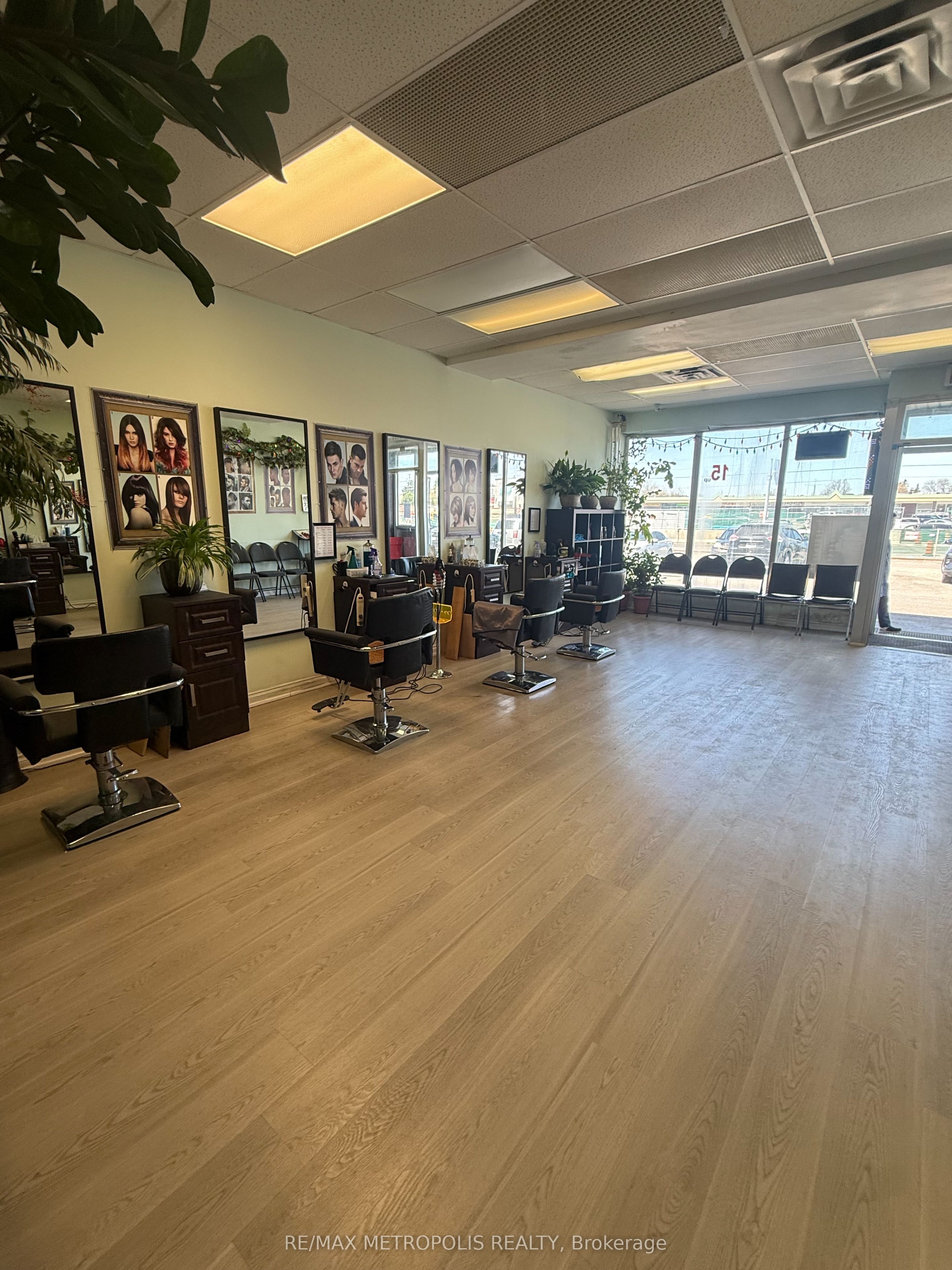 2685 Eglinton Avenue E