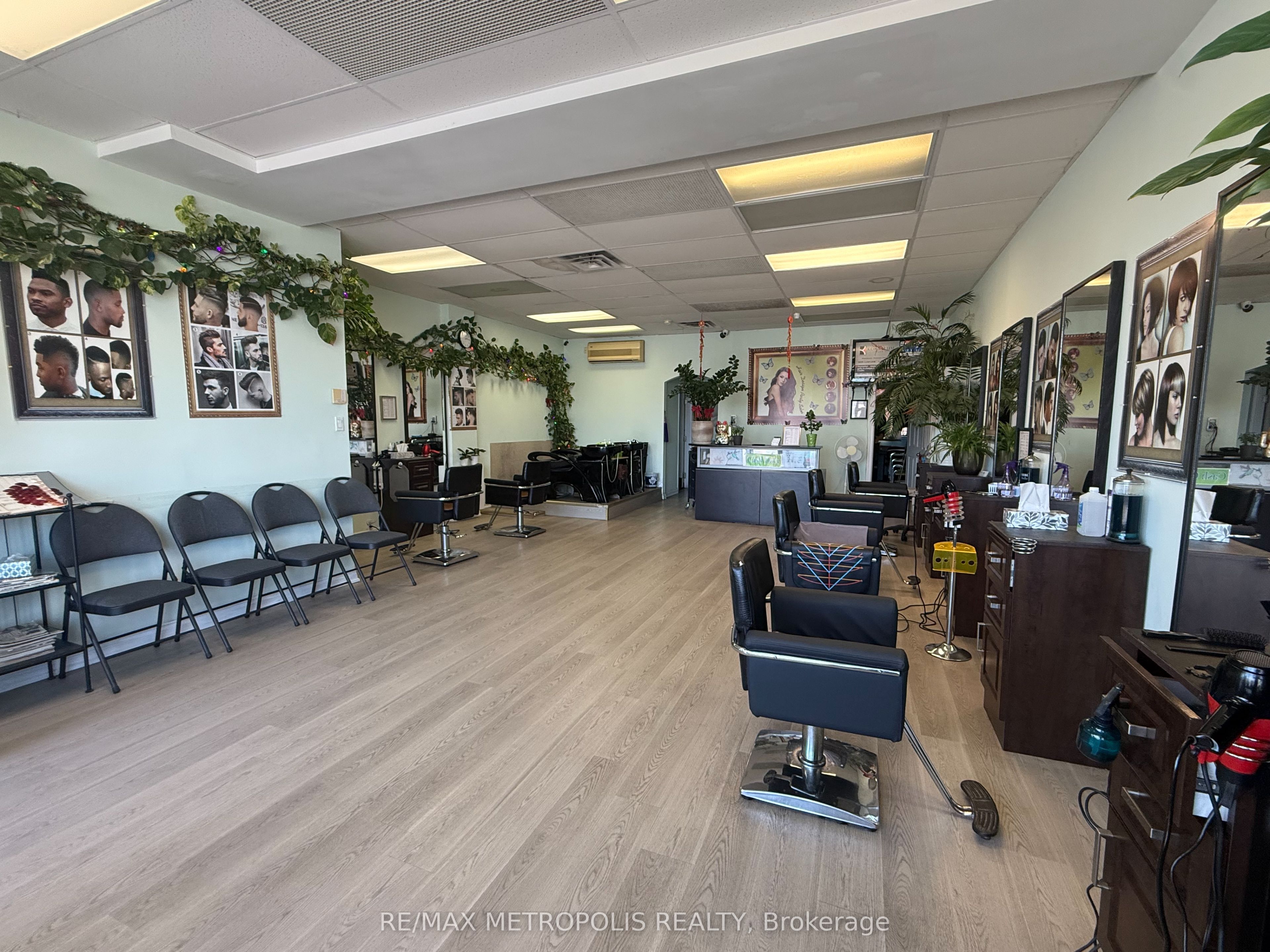 2685 Eglinton Avenue E