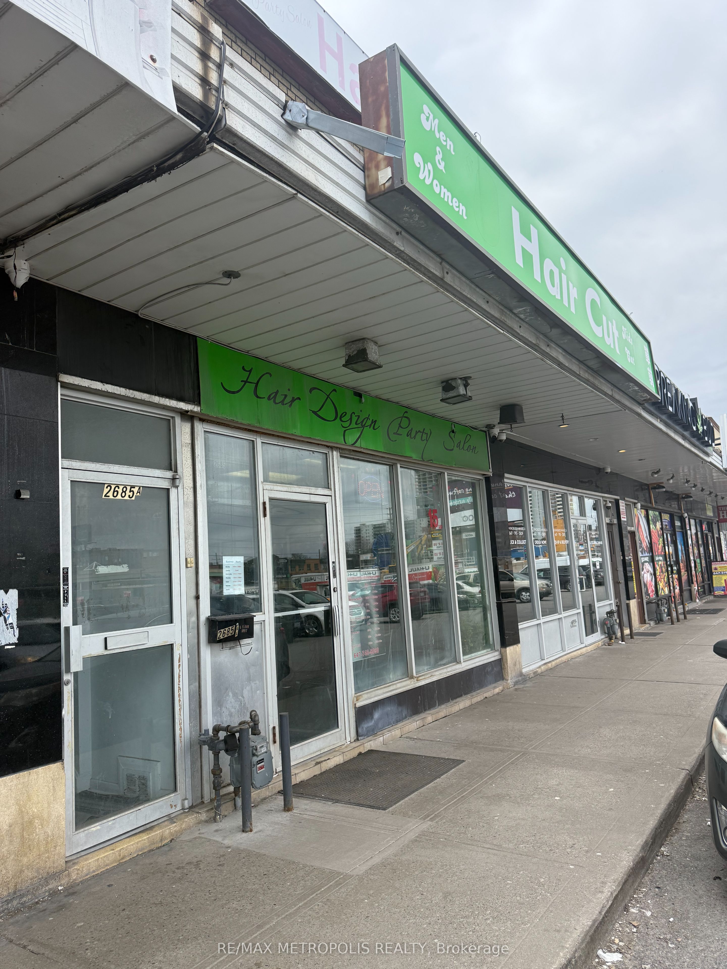 2685 Eglinton Avenue E