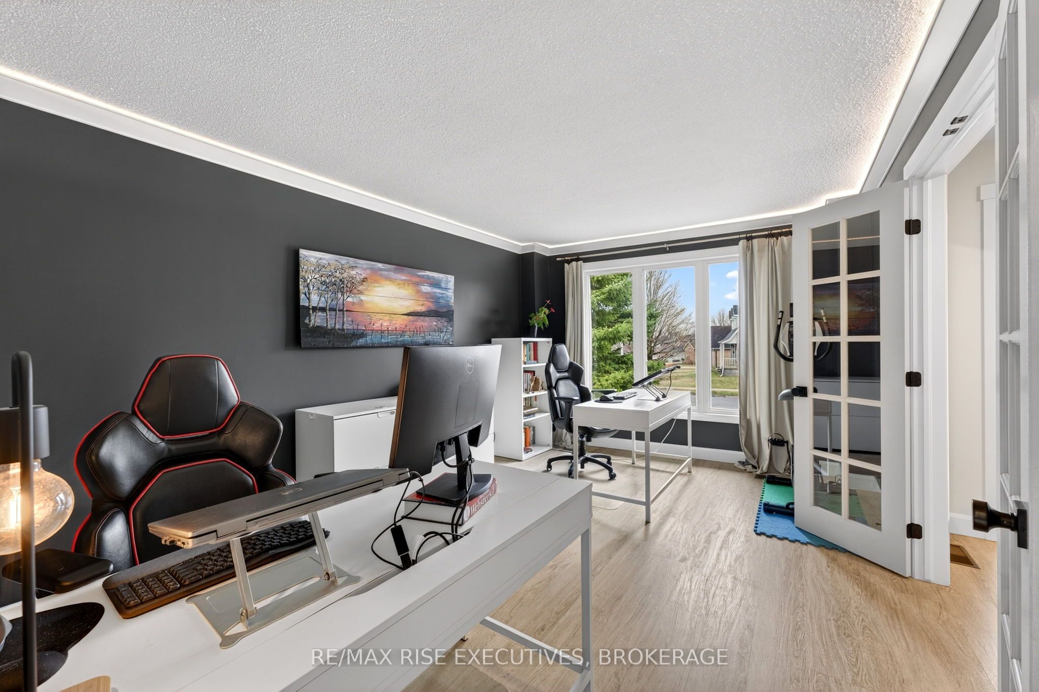 1220 Humberside Drive