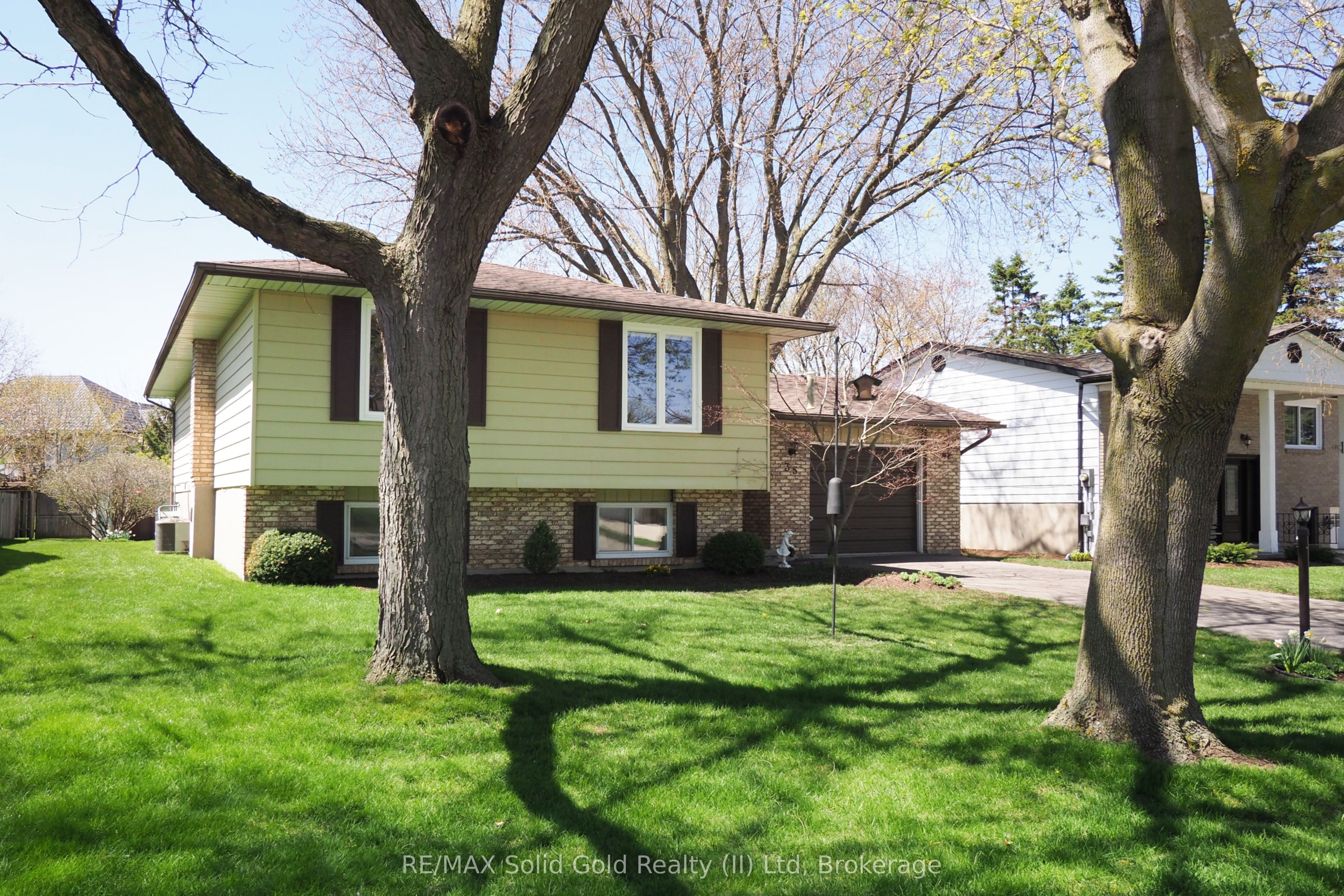 35 Reiner Crescent
