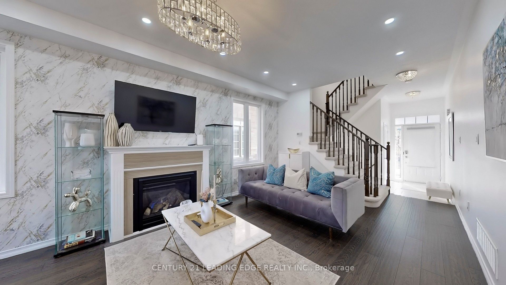 1574 Edgecroft Drive