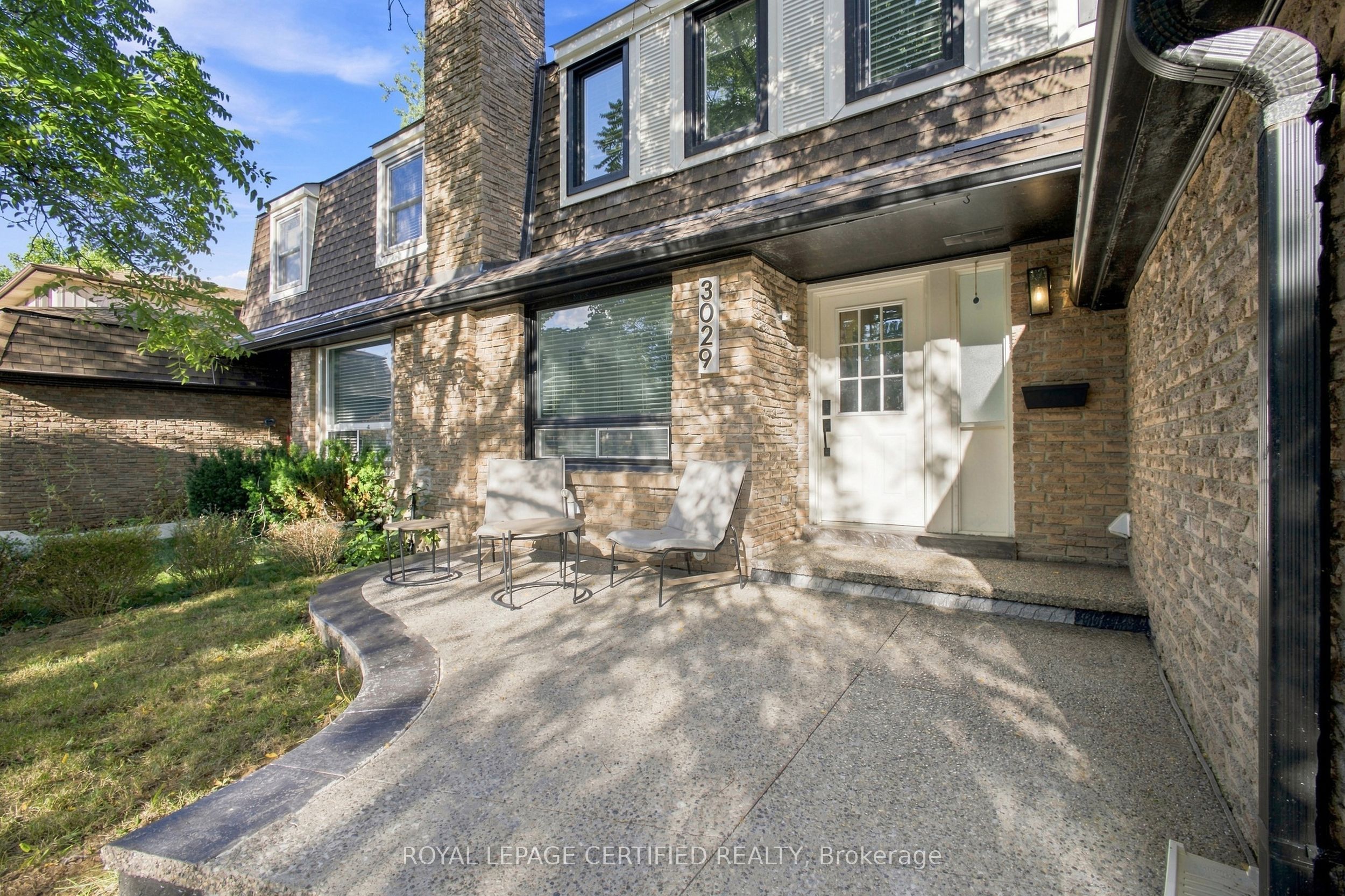 3029 Oslo Crescent