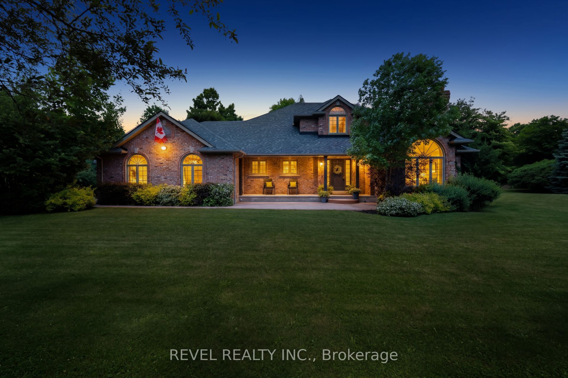 2255 Mohawk Trail
