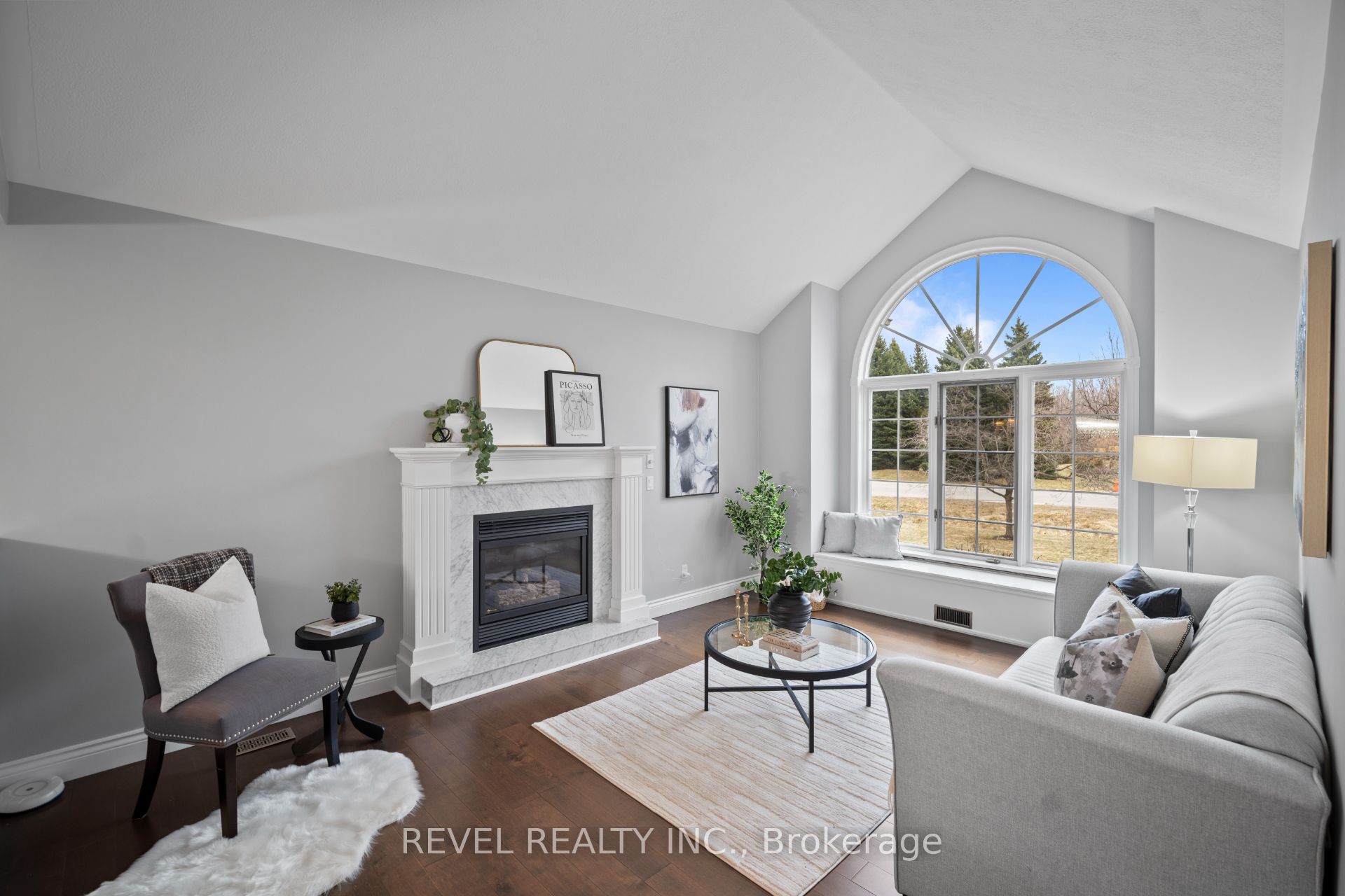 2255 Mohawk Trail