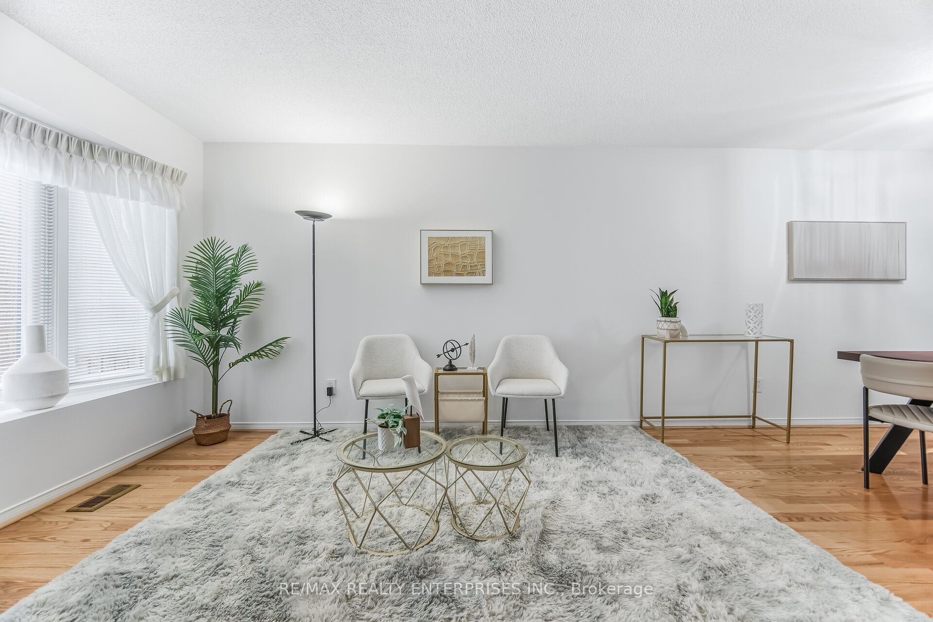 407 Wendron Crescent