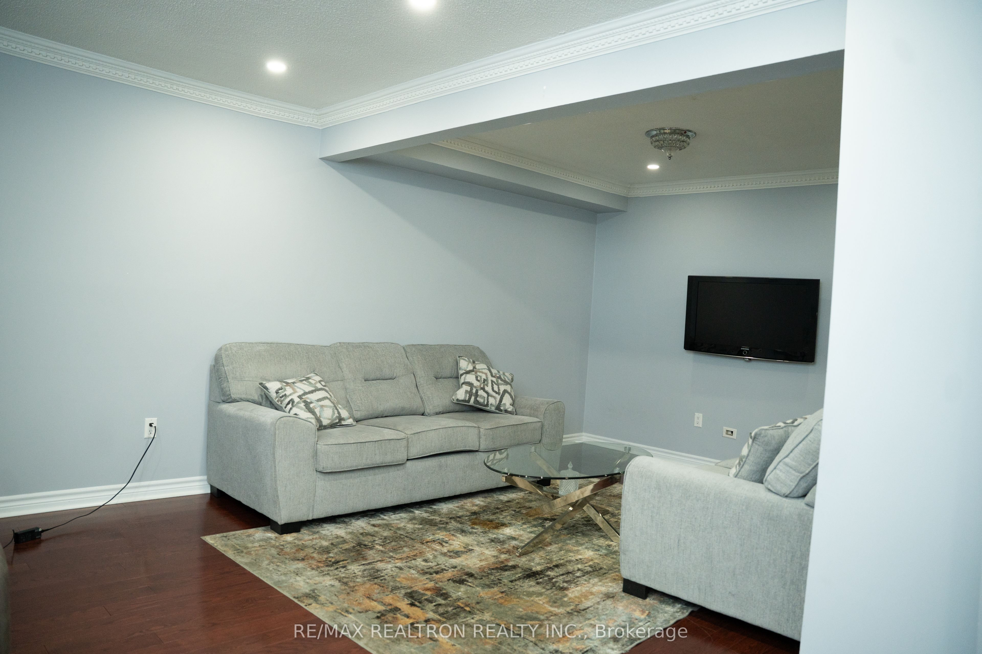 2065 Blue Ridge Crescent