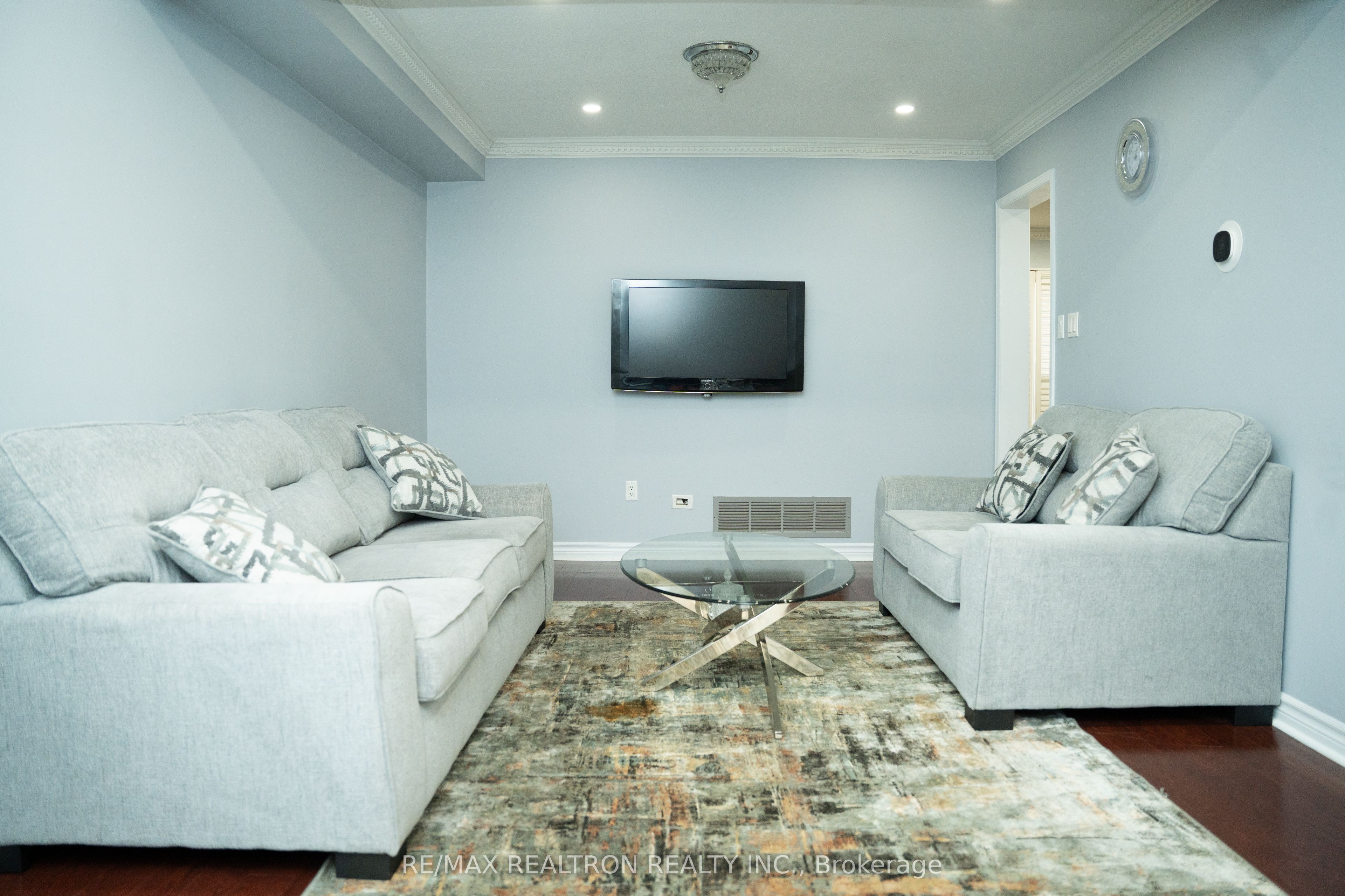 2065 Blue Ridge Crescent