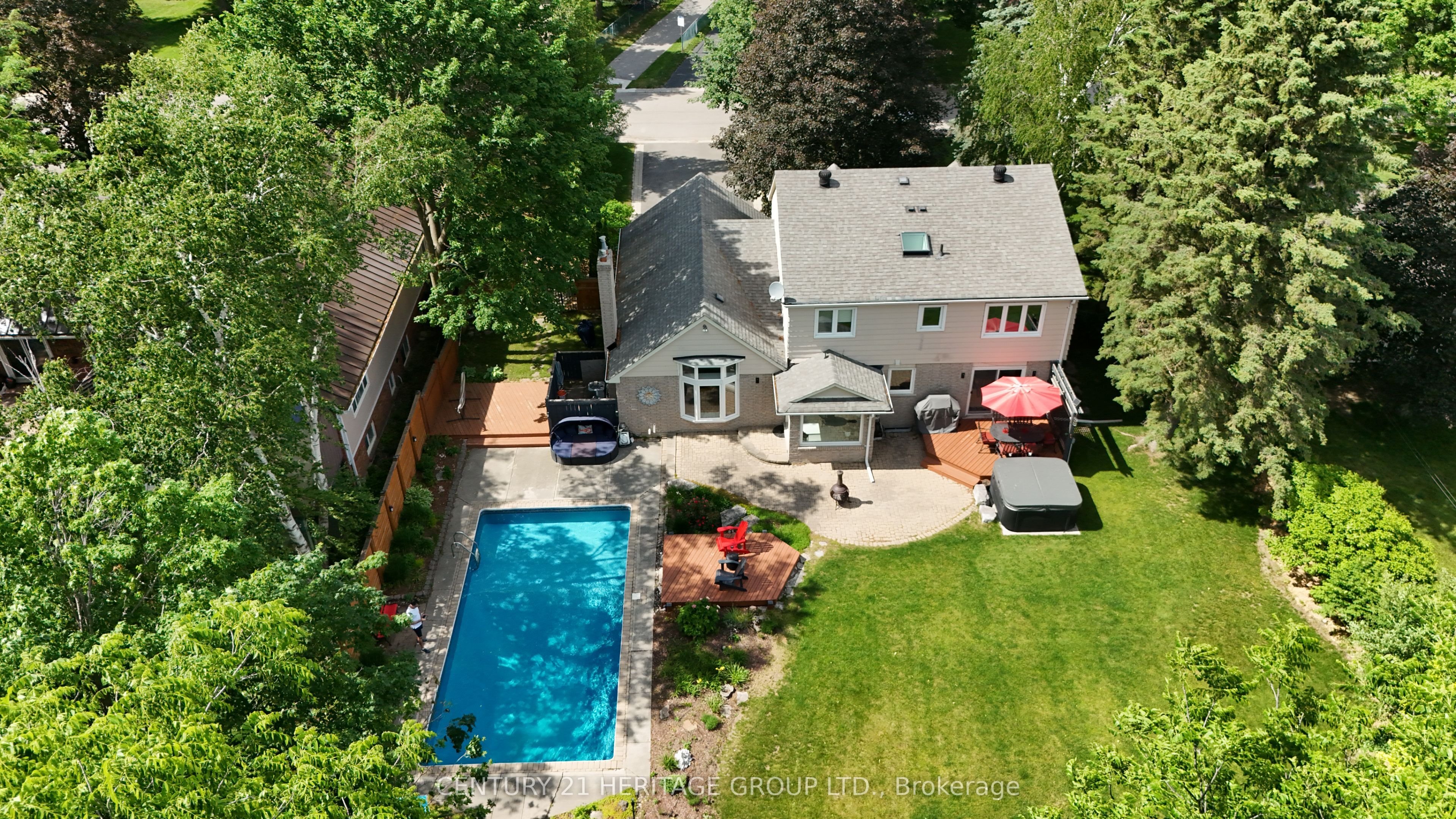 38 Grant Court