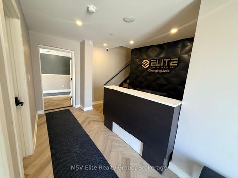 250 Regina Road 15 & 16 Vaughan ON L4L 8N2