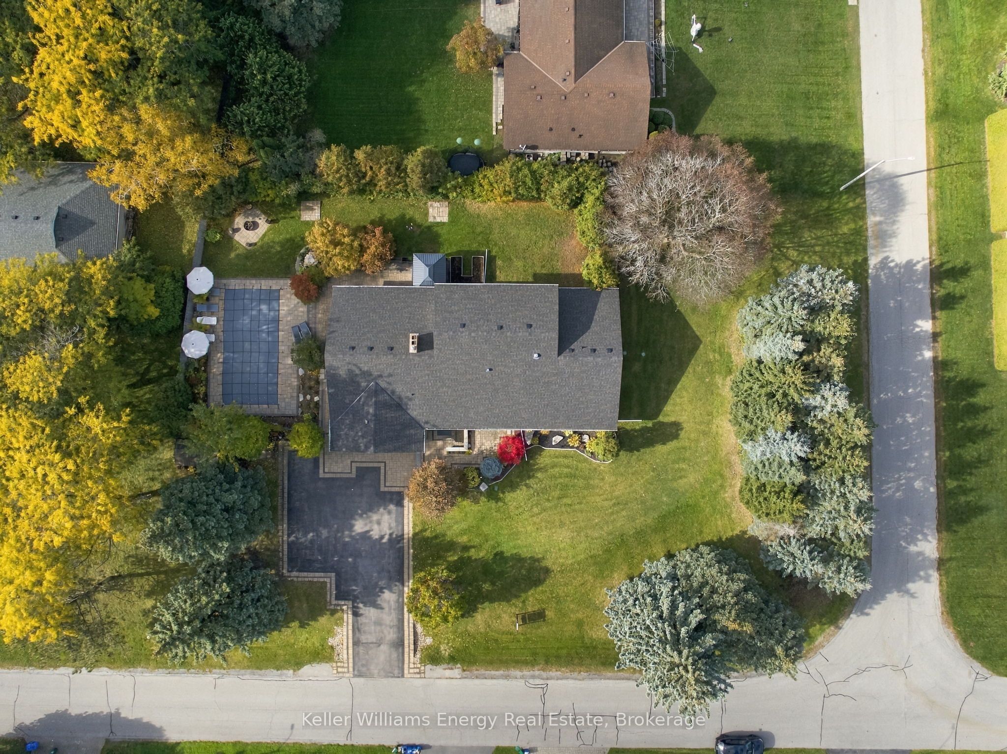 950 Swiss Heights