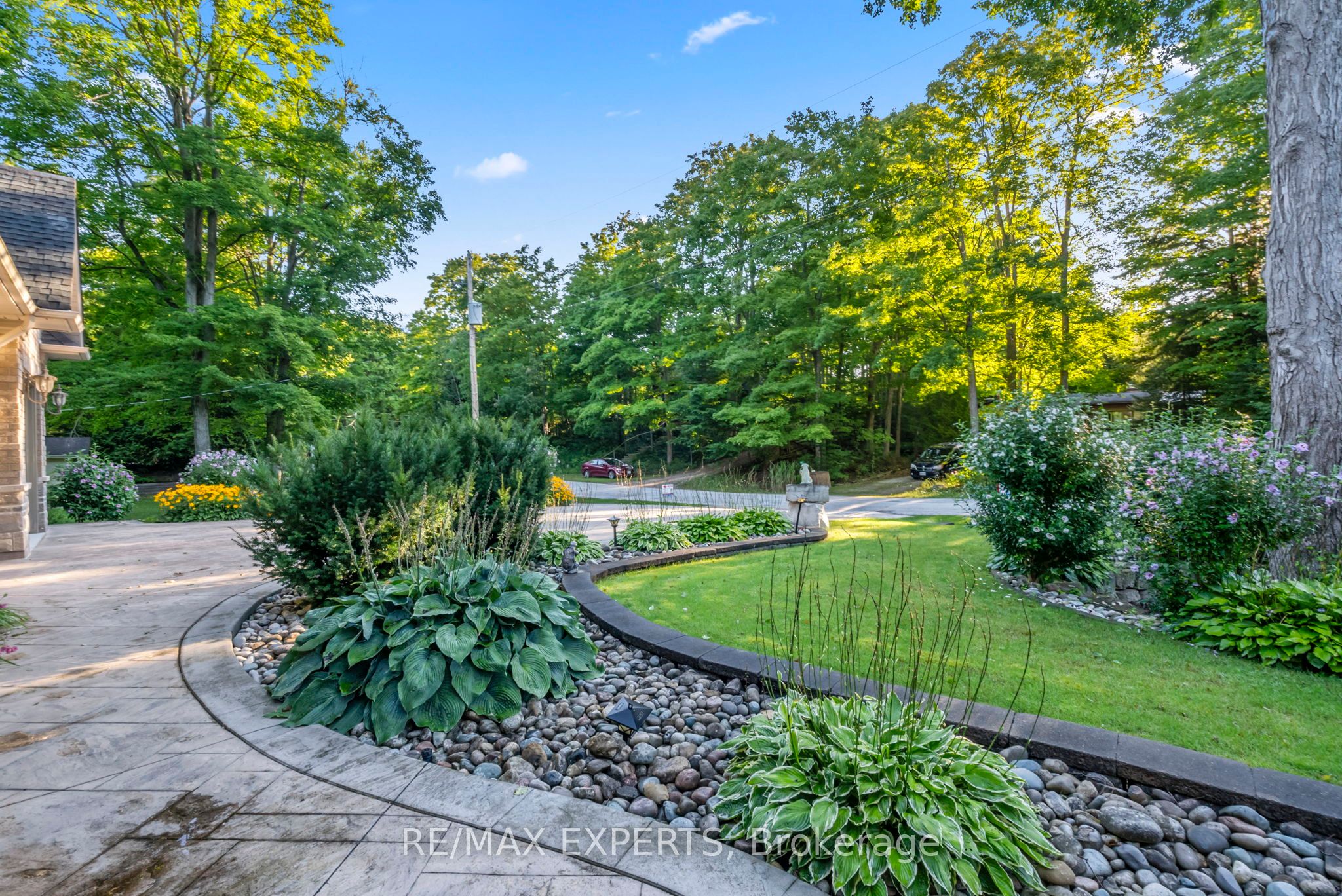 431 Manley Crescent