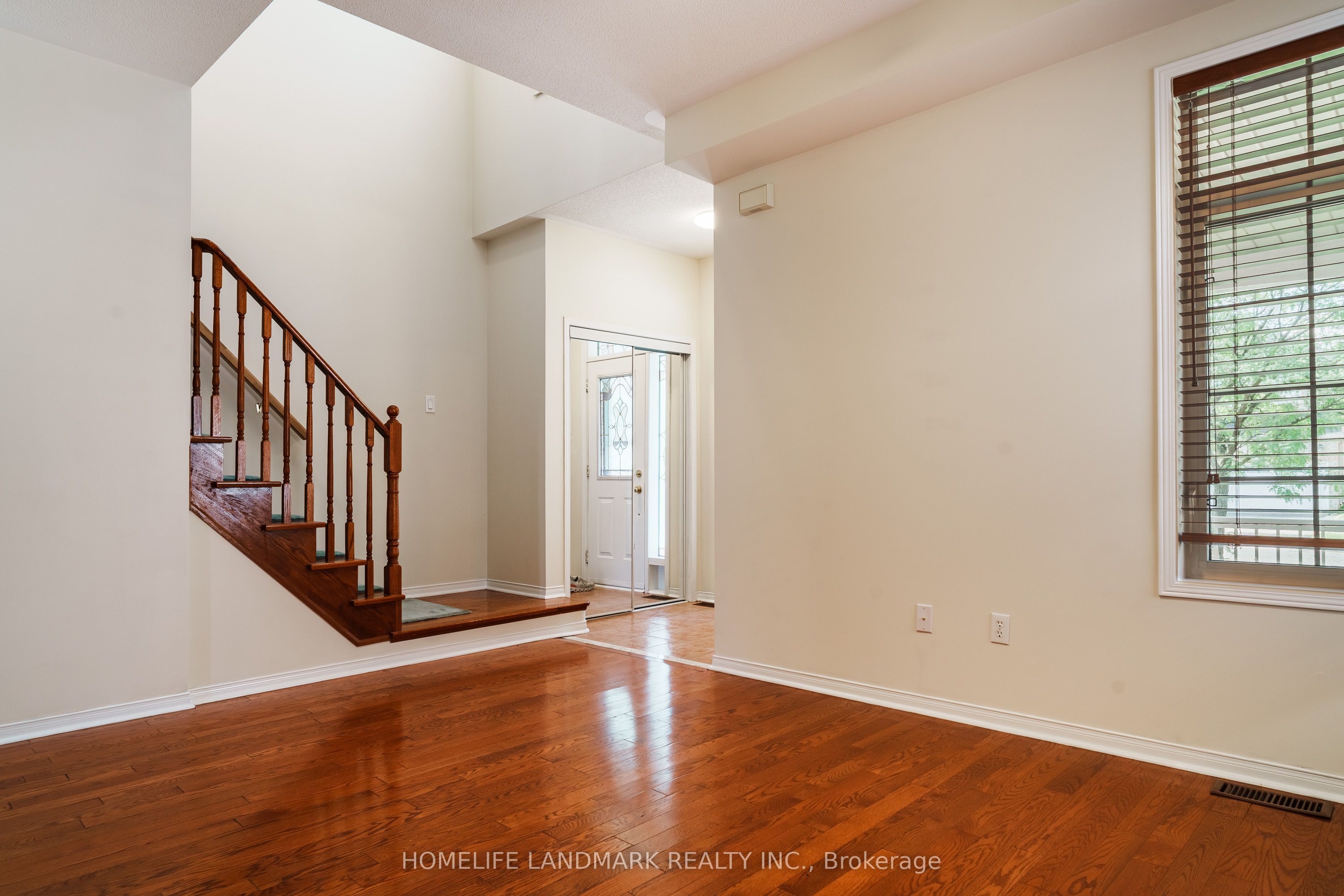 5487 Churchill Meadows Boulevard