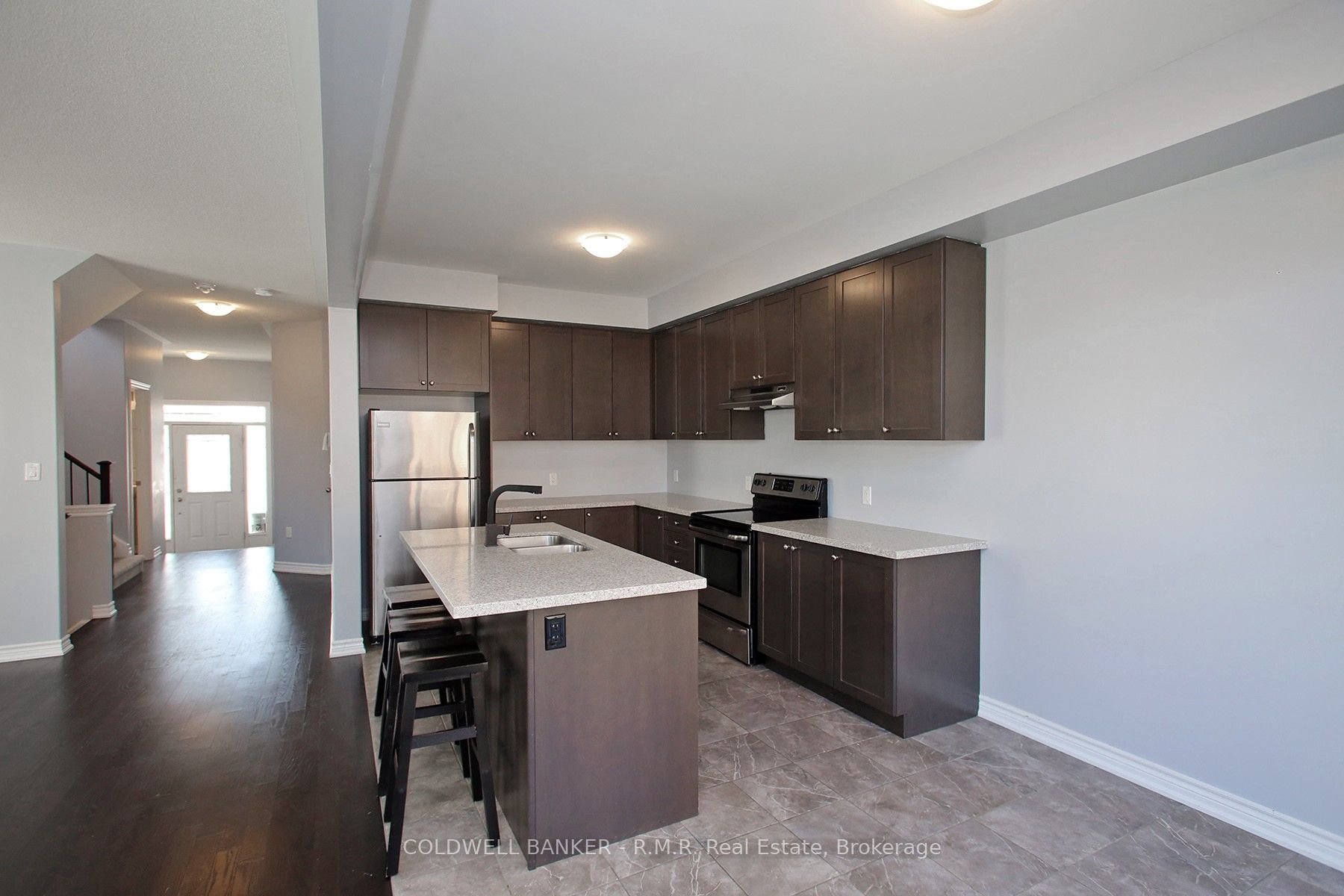 30 Moses Crescent