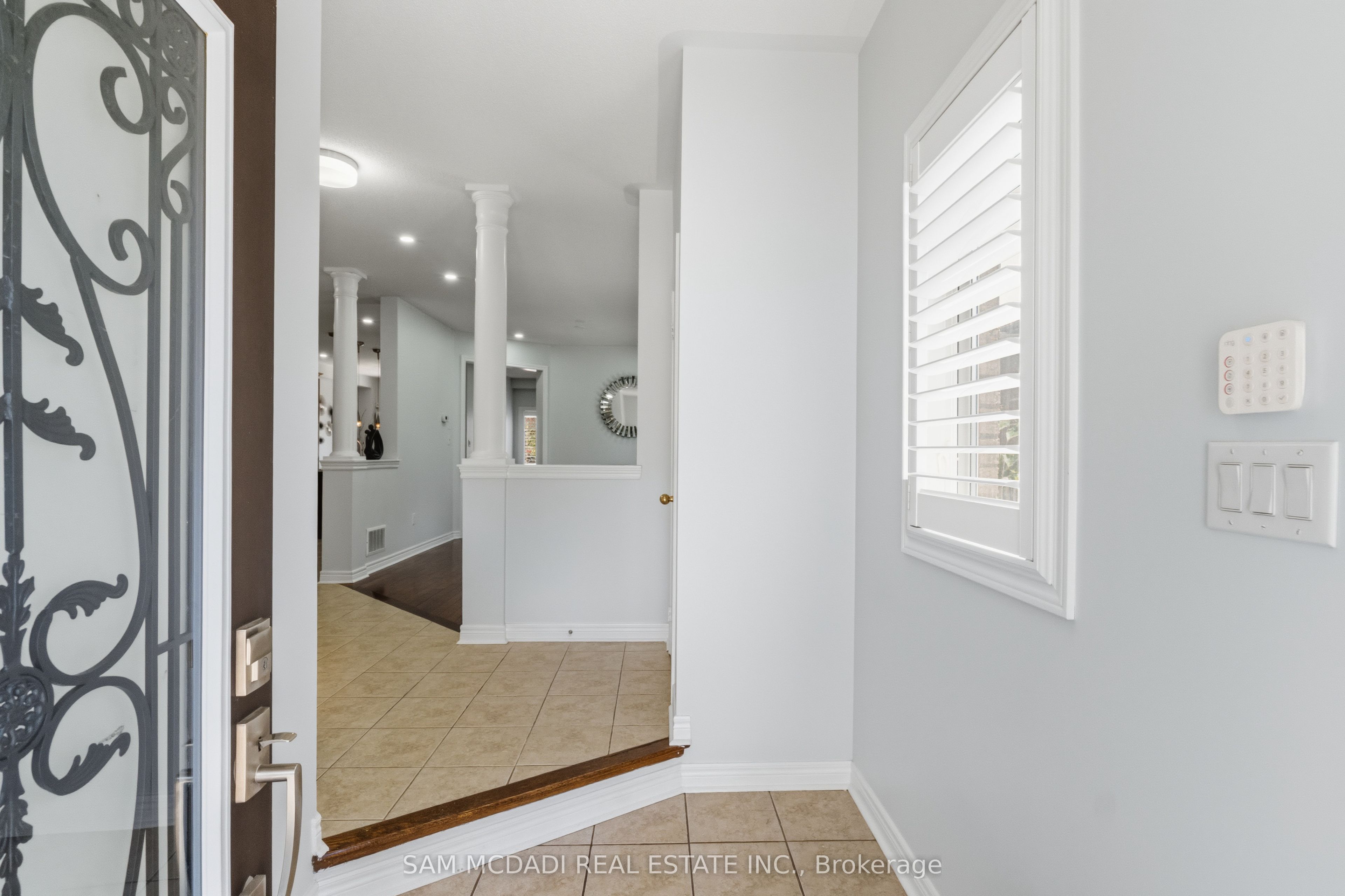 5604 Doctor Peddle Crescent