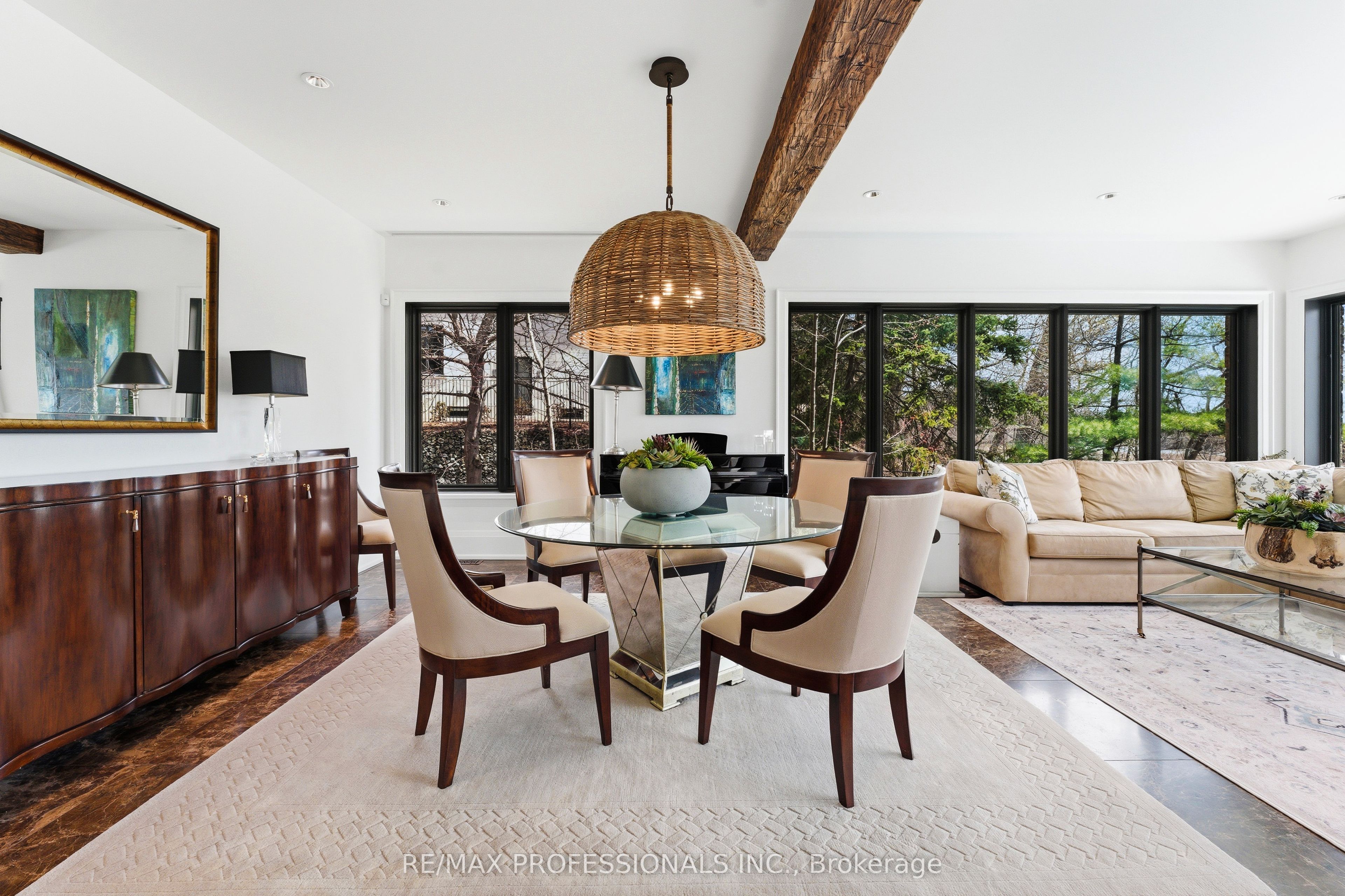 23 Riverside Crescent