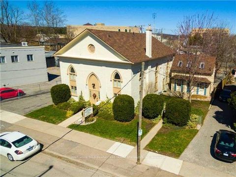 16-18 Mosley Street Aurora ON L4G 1G6