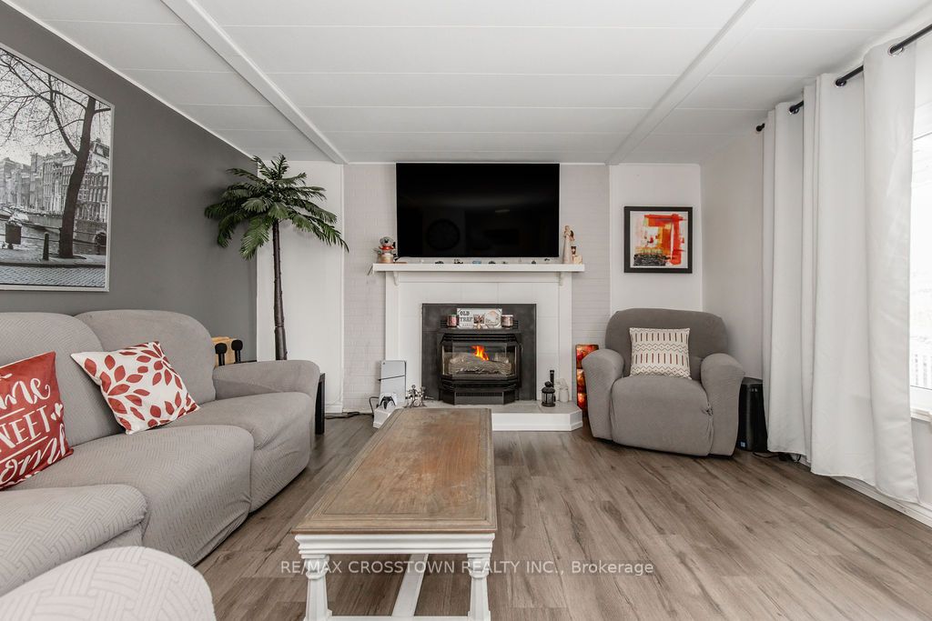 3 Fairbirch Court
