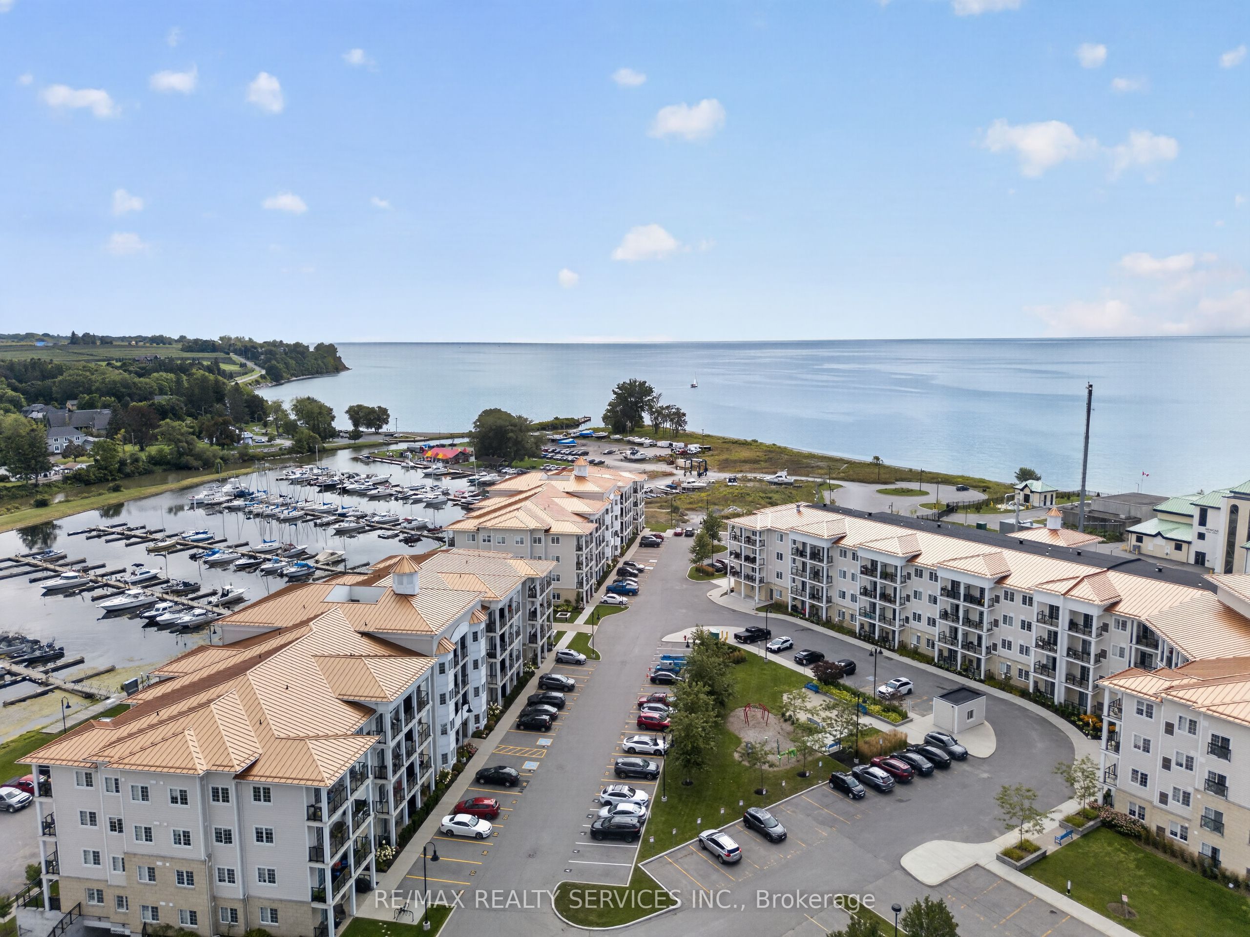 50 Lakebreeze Drive 129