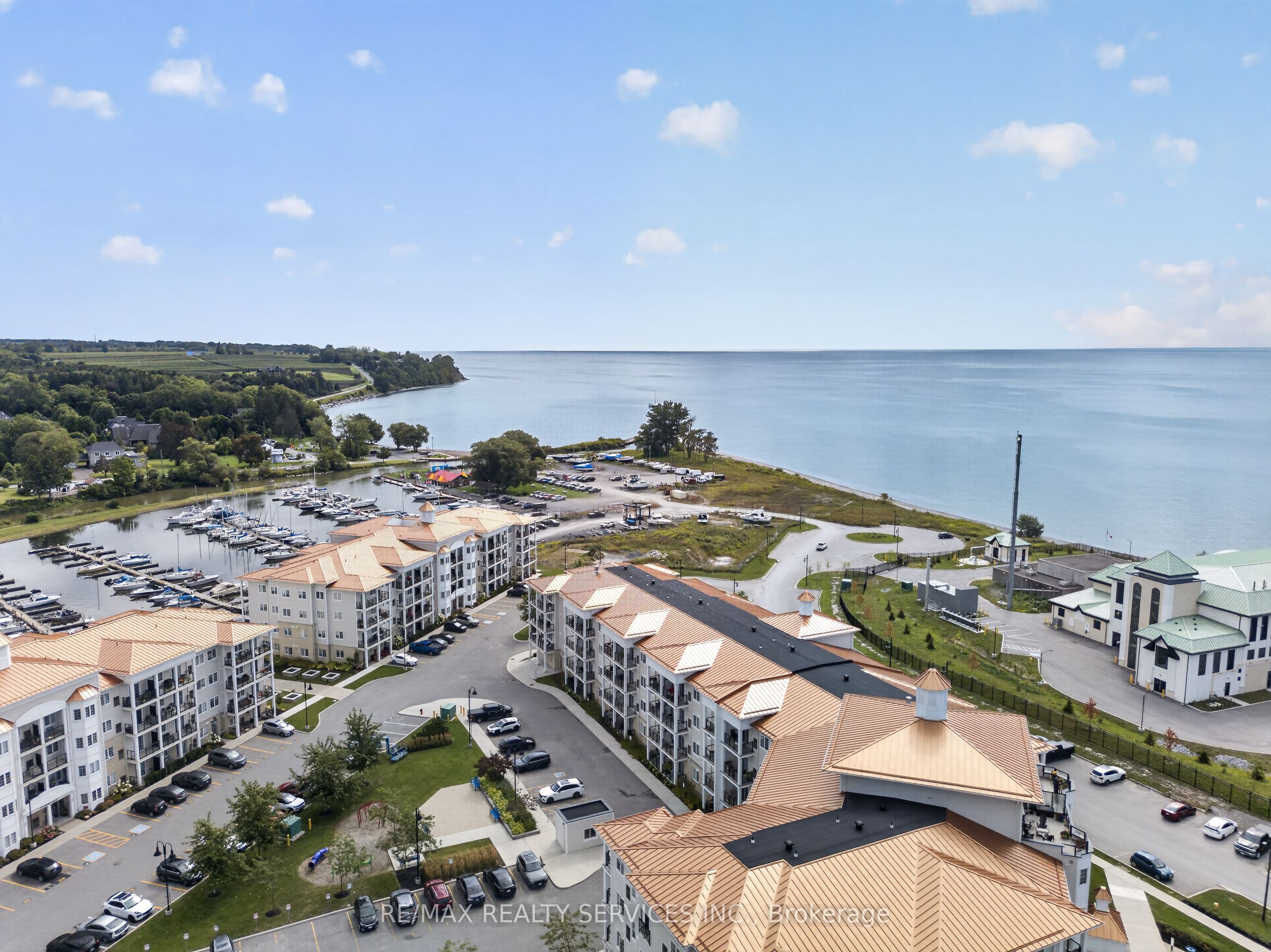 50 Lakebreeze Drive 129