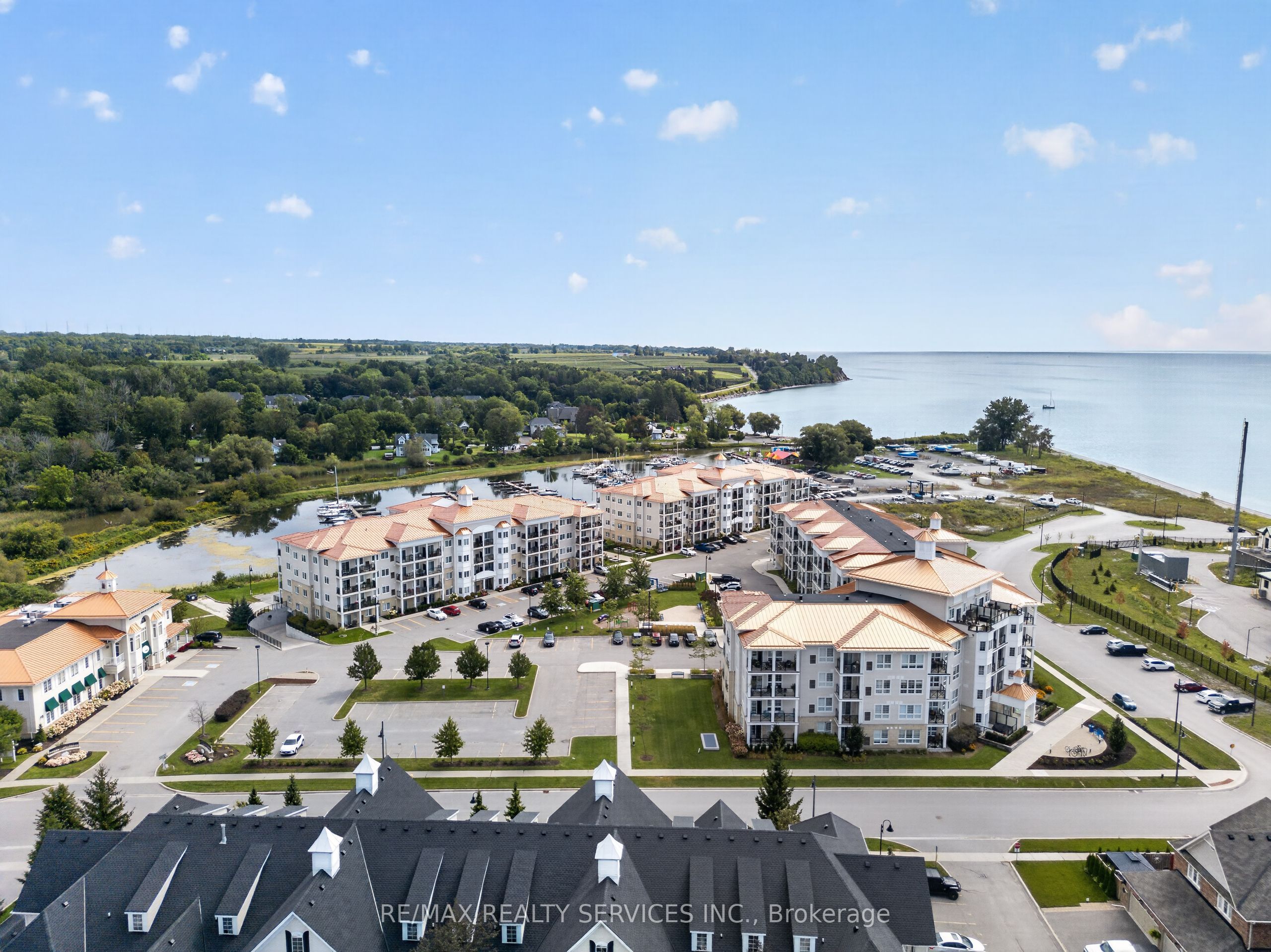 50 Lakebreeze Drive 129