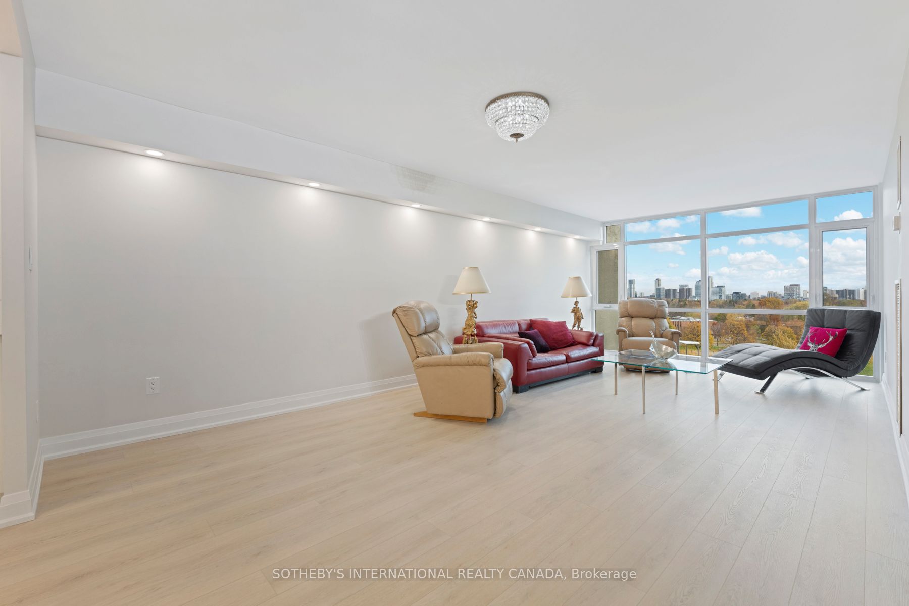 1555 Finch Avenue E 705