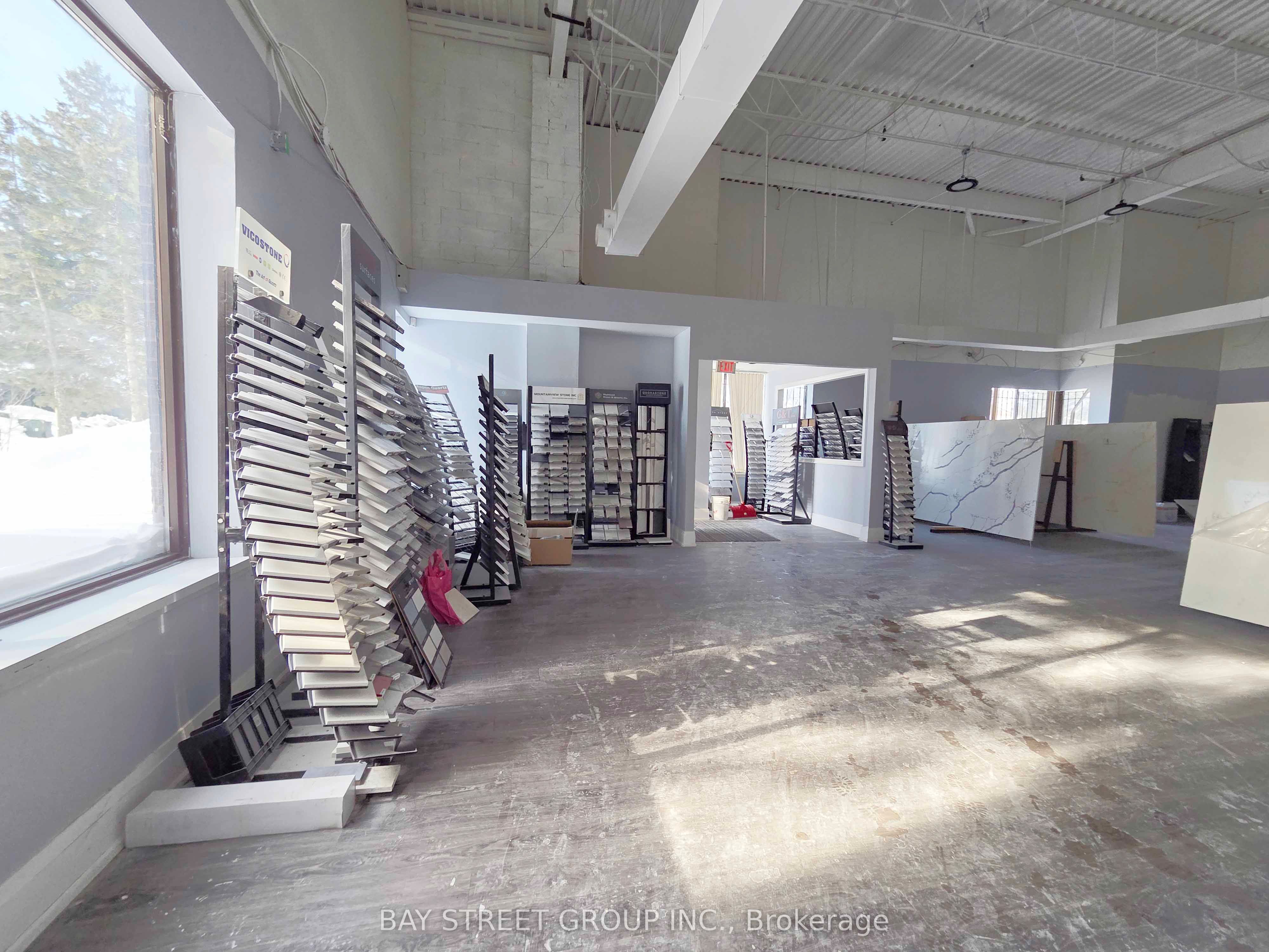 B- 16 East Wilmot Street