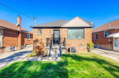 12 Silvercrest Avenue Toronto W06 ON M8W 2S4