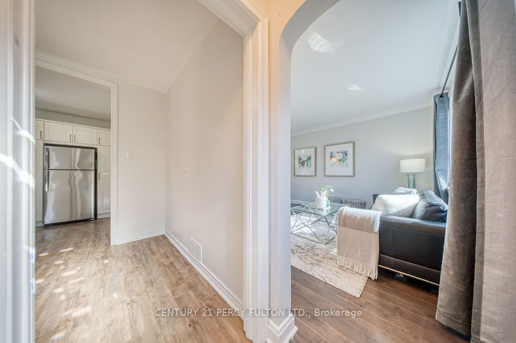 12 Silvercrest Avenue