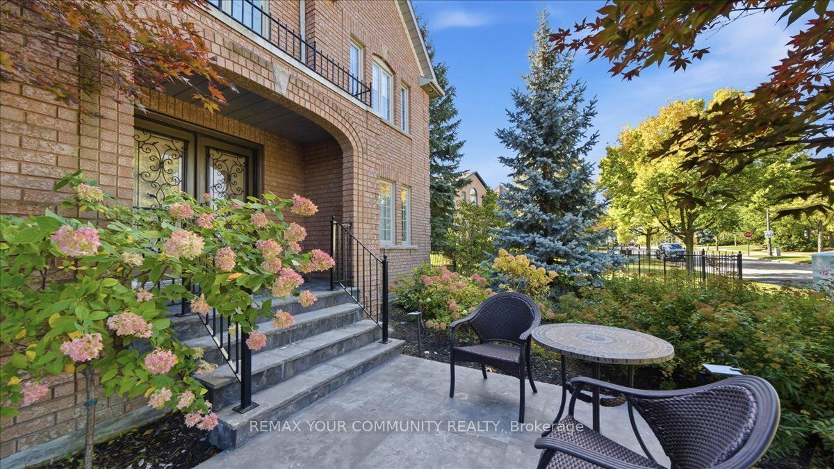 250 Roselawn Drive