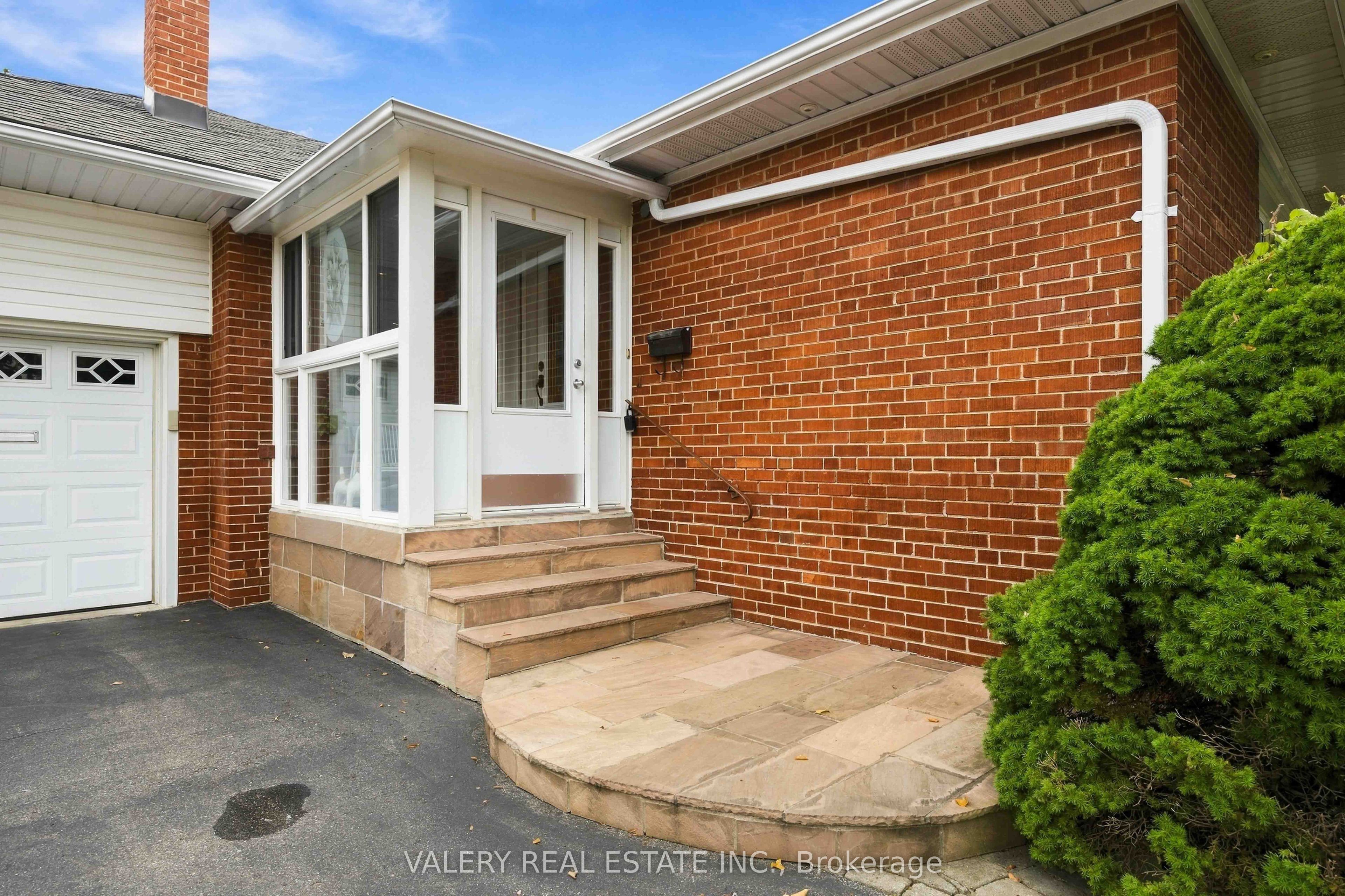 305 Renforth Drive
