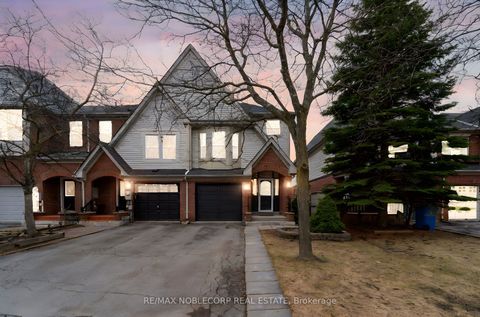 29 Mugford Road Aurora ON L4G 7H4