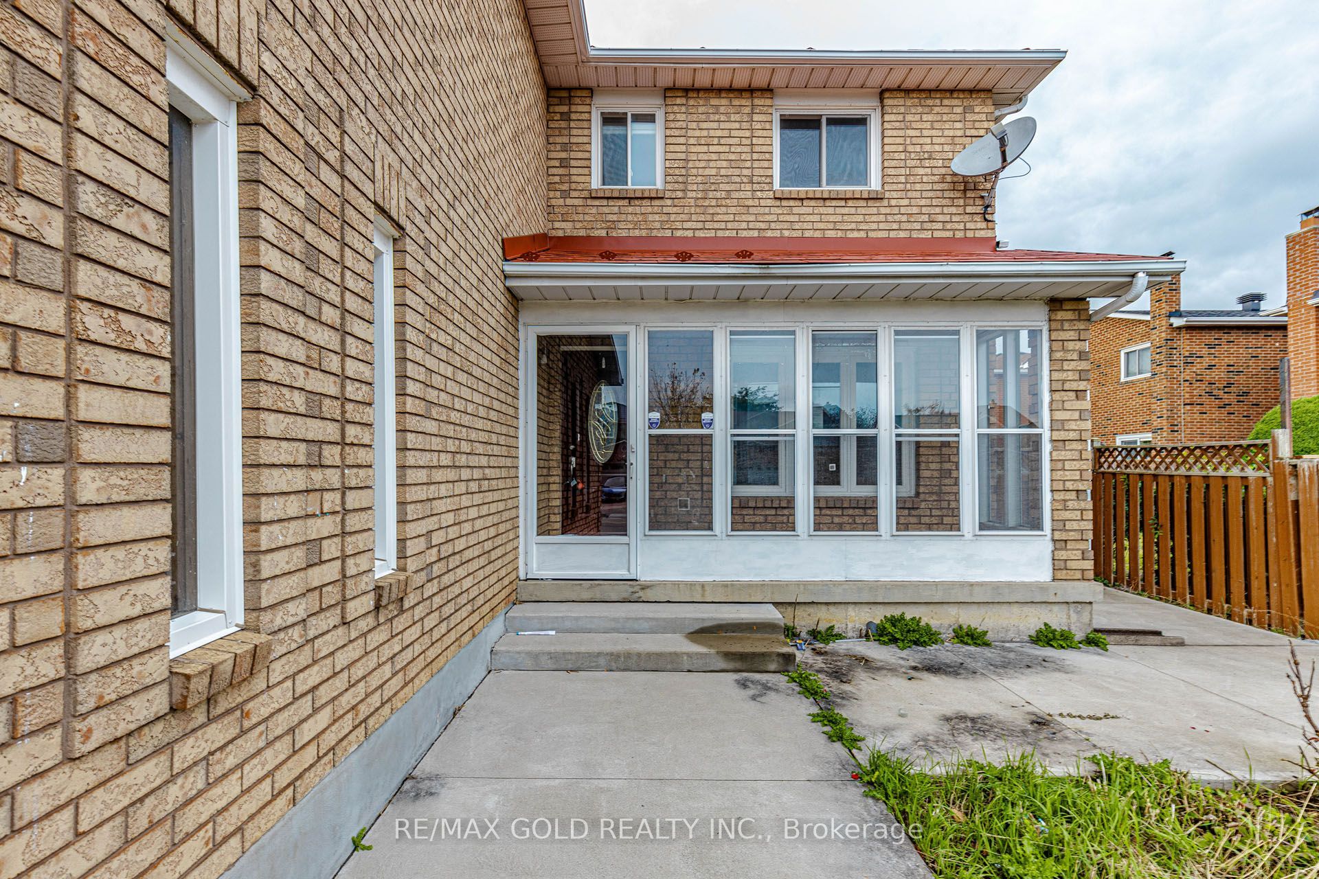 97 Hinchley Wood Grove